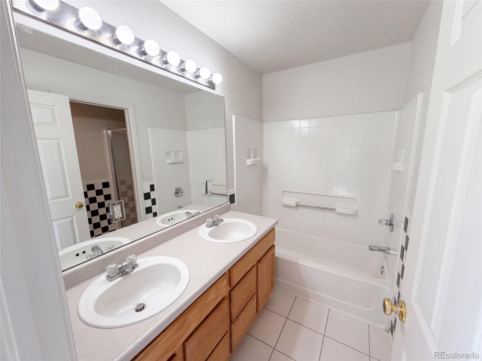 MLS Image #10 for 10009  strathfield lane,highlands ranch, Colorado