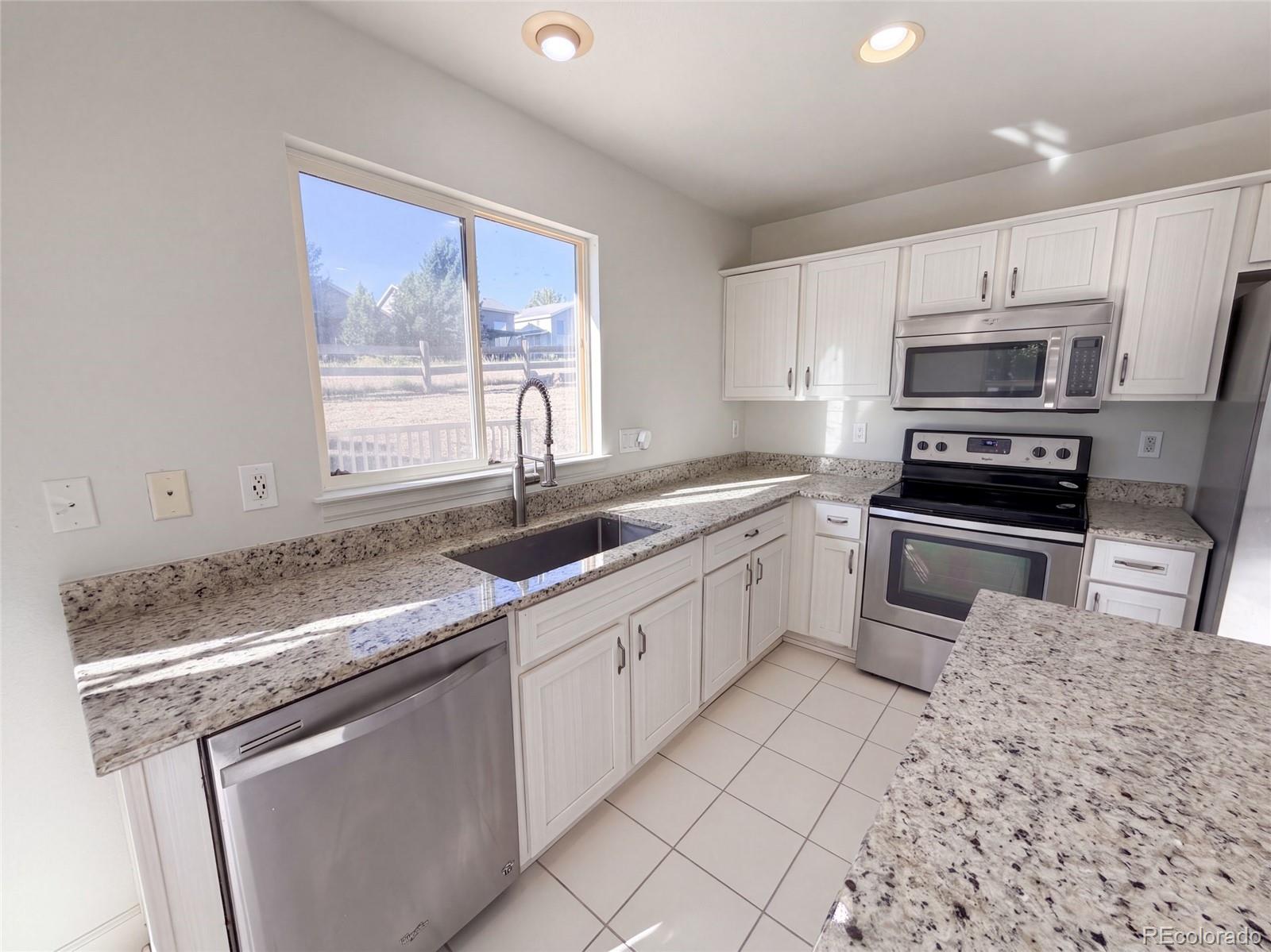MLS Image #20 for 10009  strathfield lane,highlands ranch, Colorado
