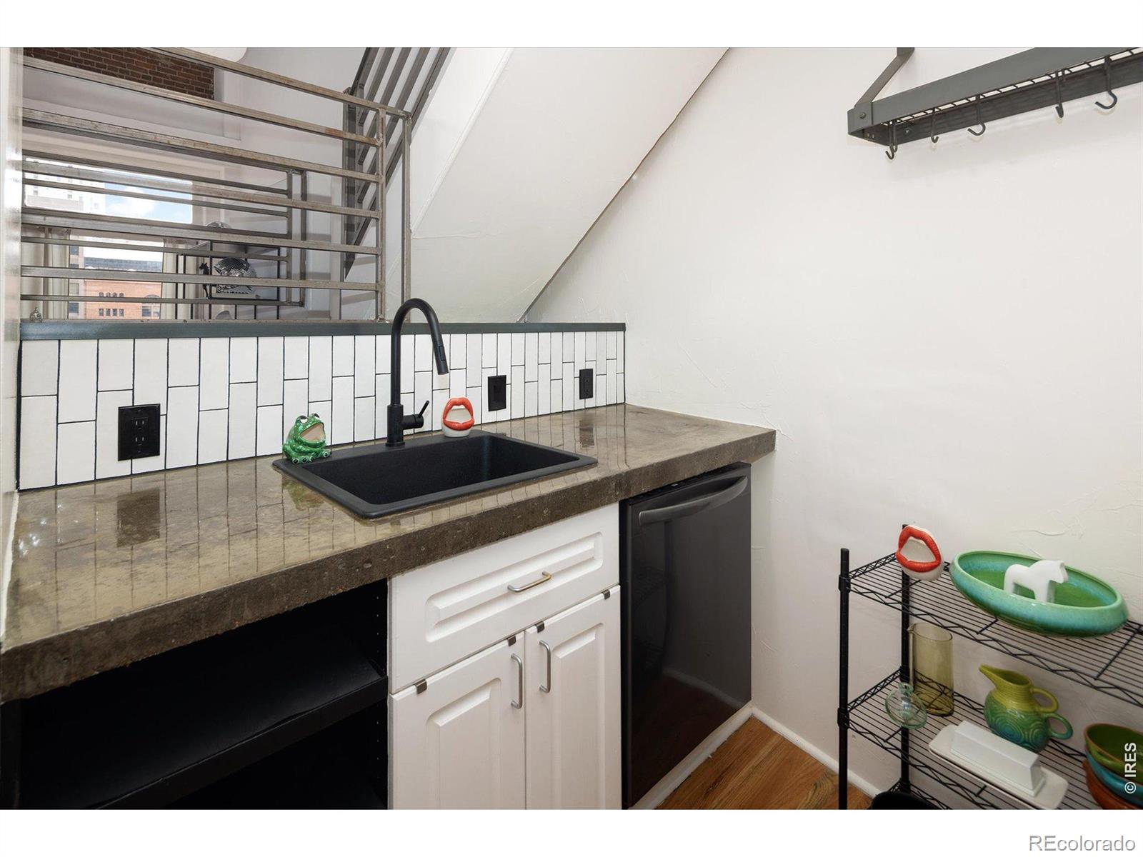 MLS Image #10 for 1617  california street,denver, Colorado