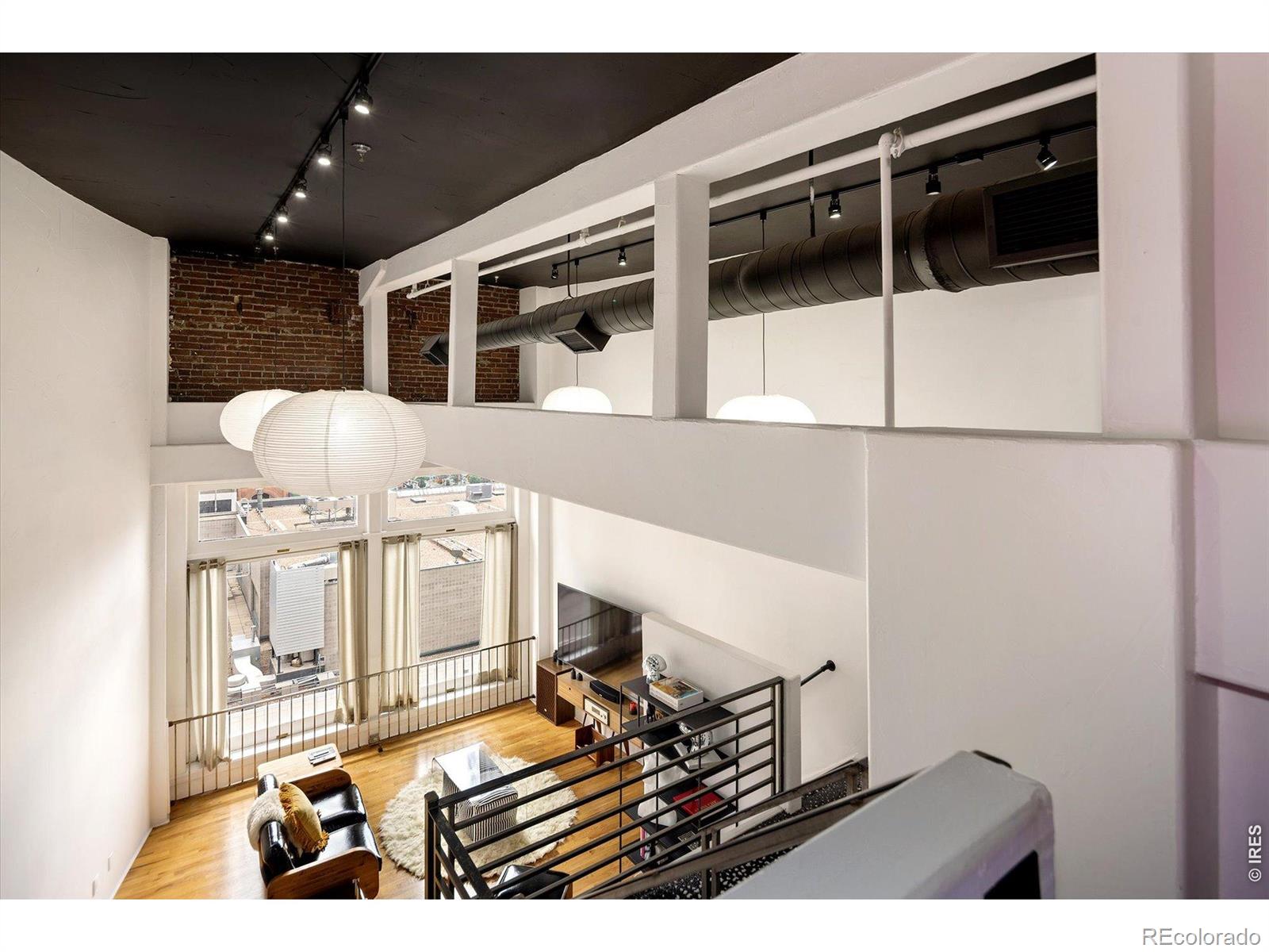 MLS Image #14 for 1617  california street,denver, Colorado