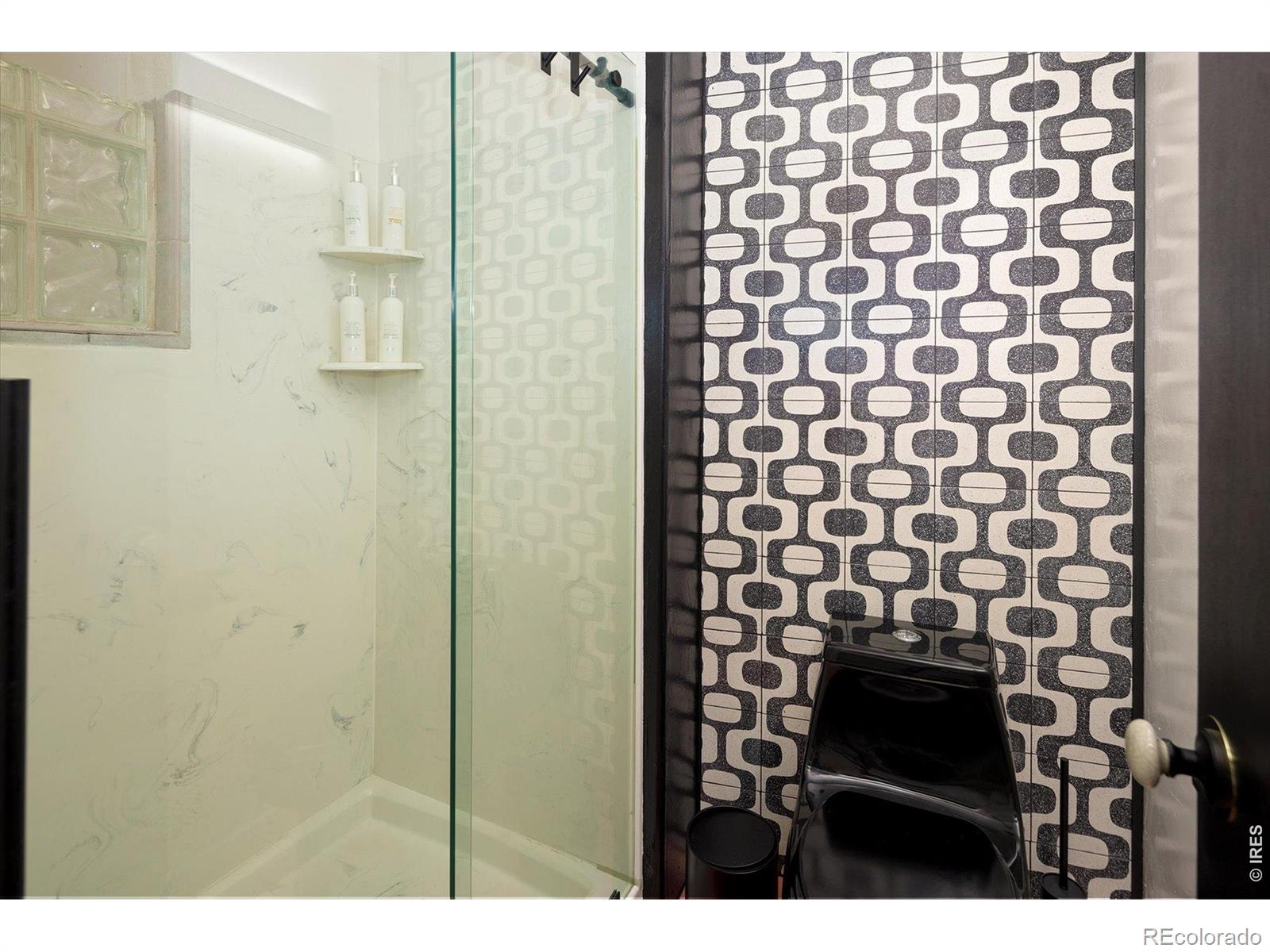 MLS Image #18 for 1617  california street,denver, Colorado