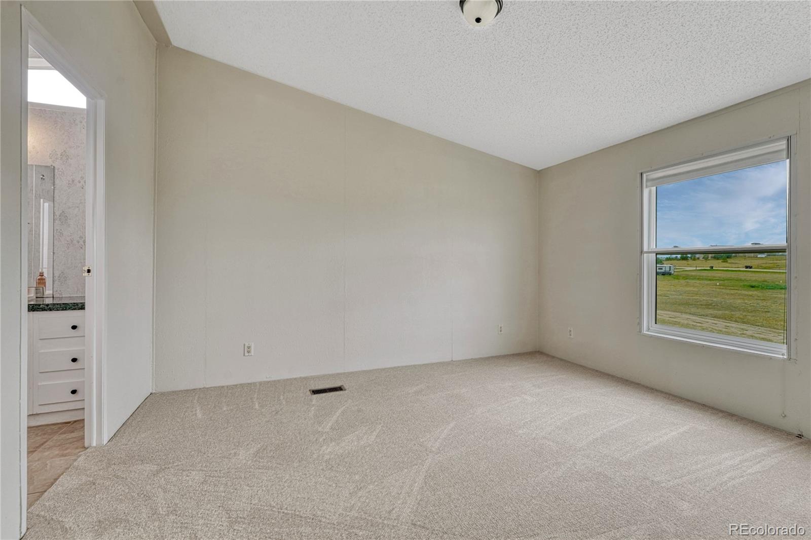 MLS Image #15 for 44541  overland trail,elizabeth, Colorado