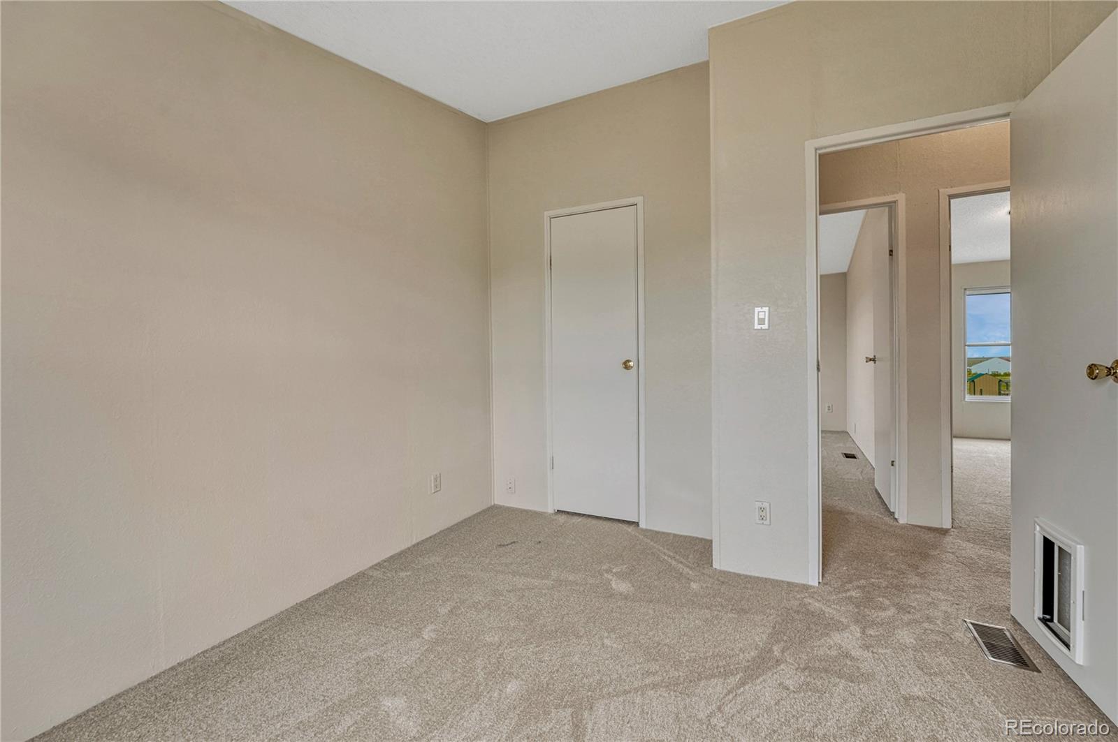 MLS Image #21 for 44541  overland trail,elizabeth, Colorado