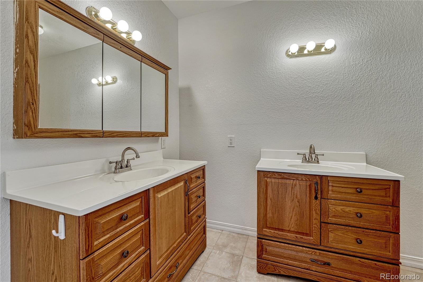 MLS Image #35 for 44541  overland trail,elizabeth, Colorado