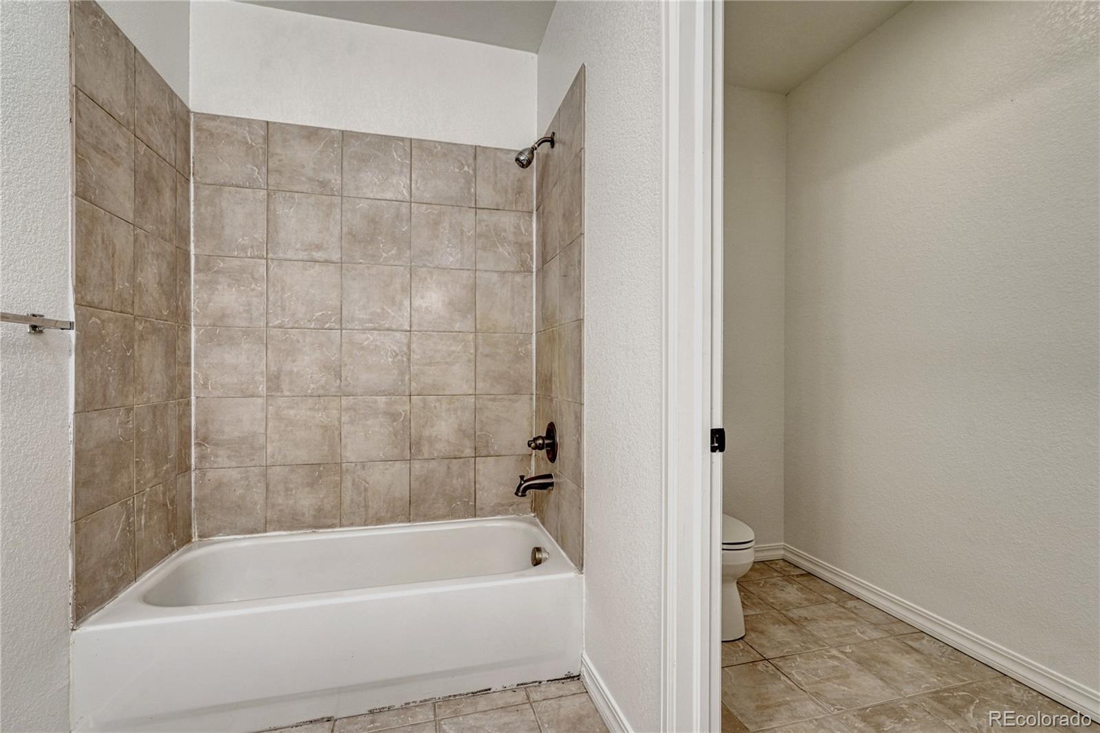 MLS Image #36 for 44541  overland trail,elizabeth, Colorado