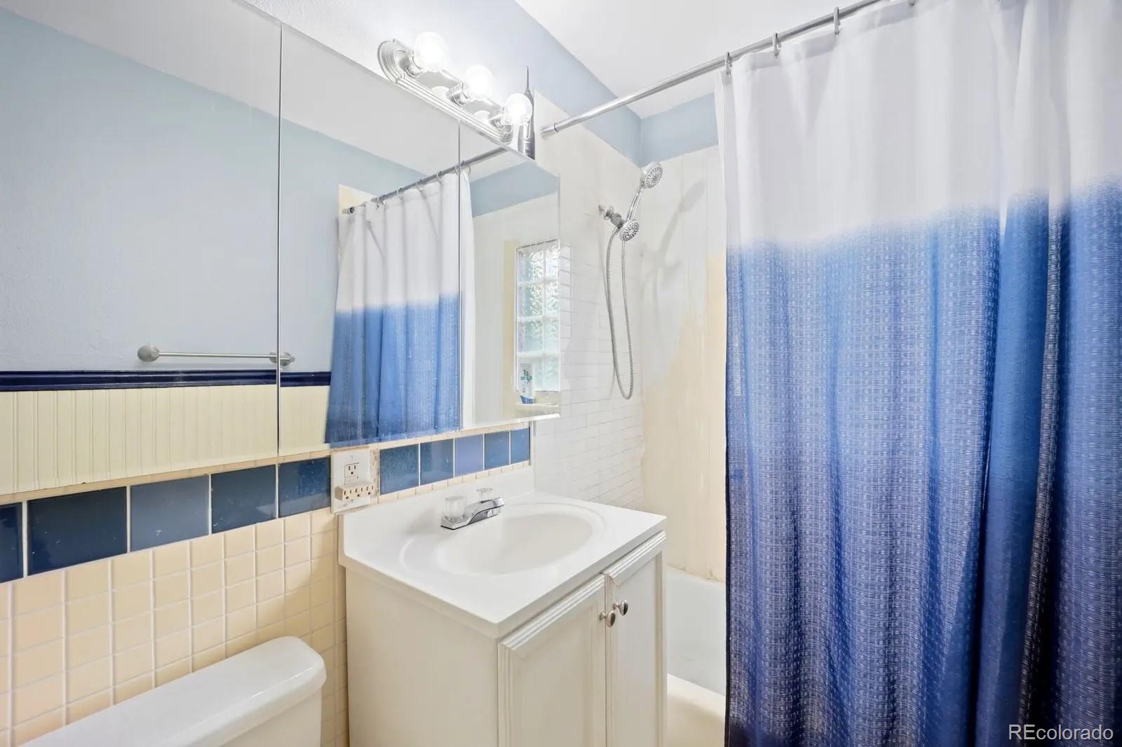 MLS Image #13 for 11693 e 7th avenue,aurora, Colorado