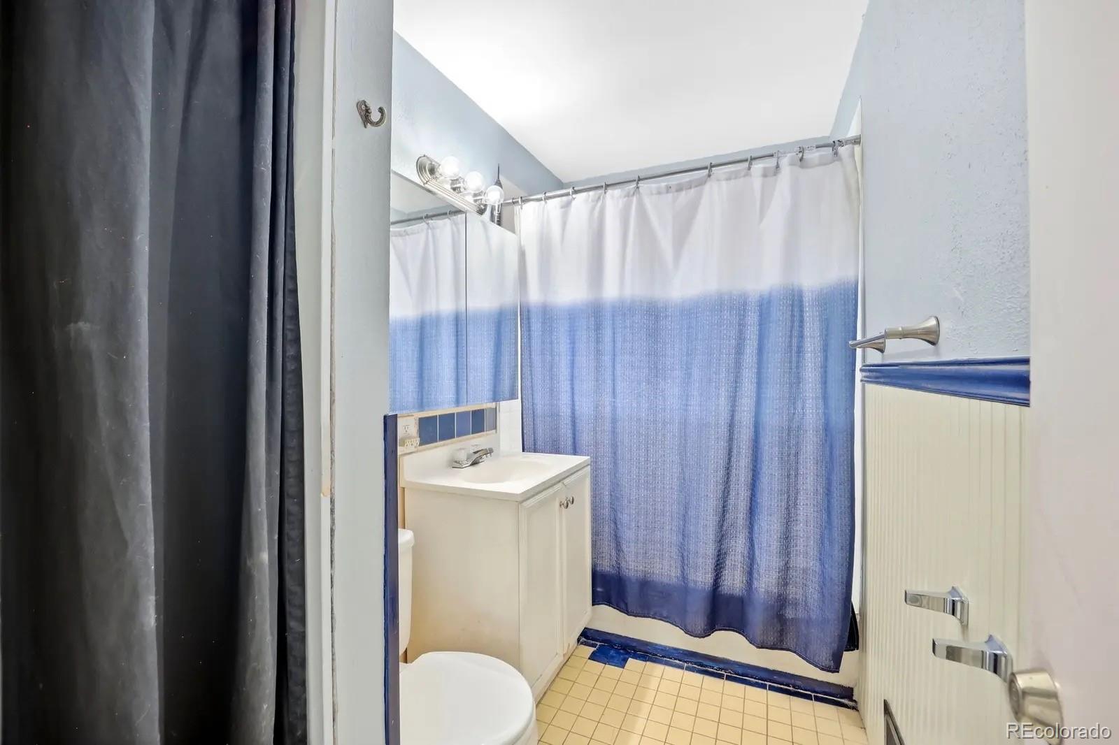 MLS Image #14 for 11693 e 7th avenue,aurora, Colorado