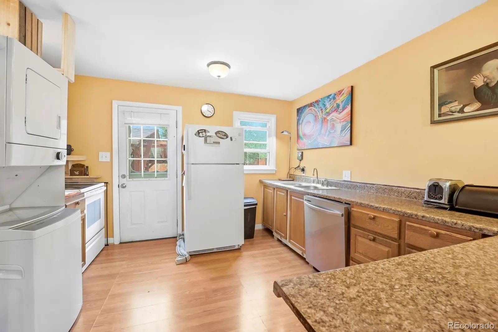MLS Image #18 for 11693 e 7th avenue,aurora, Colorado