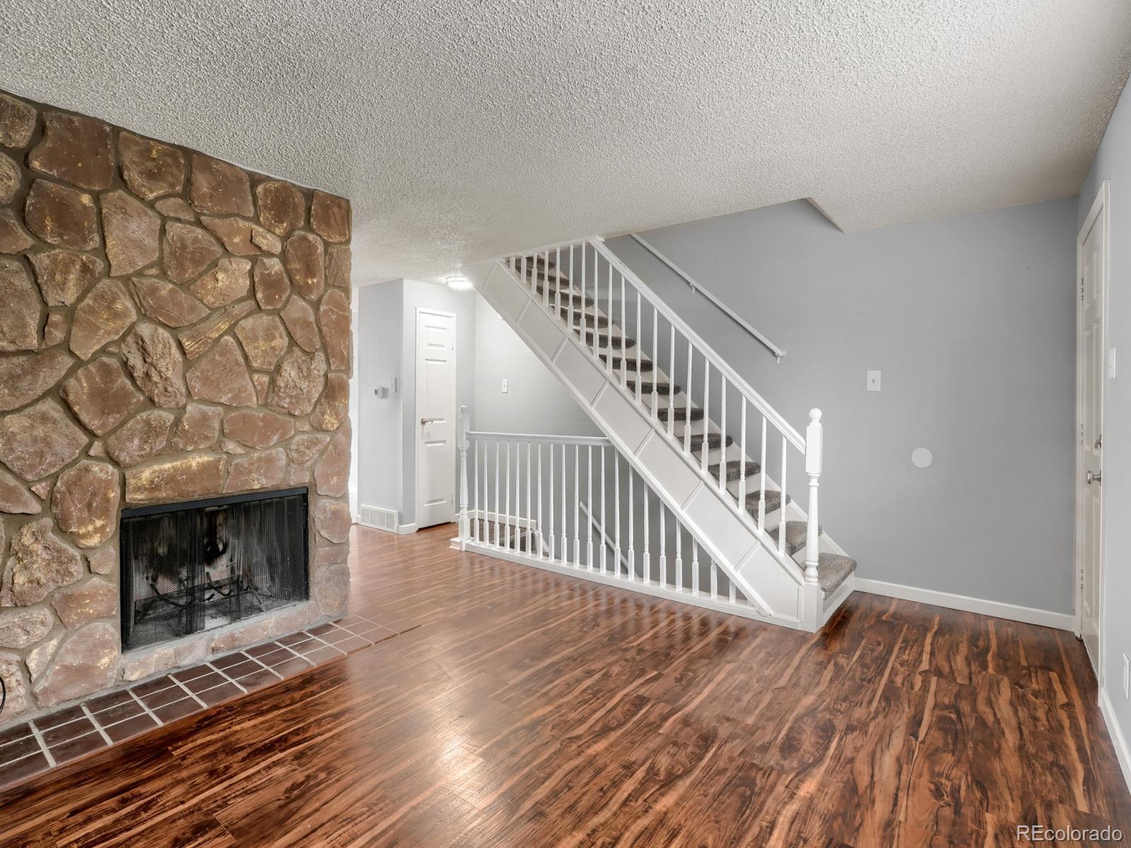 MLS Image #11 for 14089 e utah circle ,aurora, Colorado