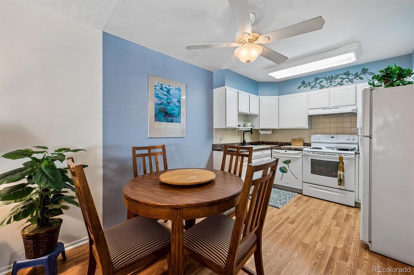 MLS Image #7 for 635 s alton way,denver, Colorado