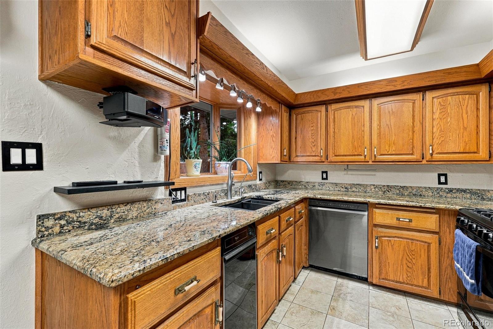 MLS Image #20 for 12380 w 20th avenue,lakewood, Colorado