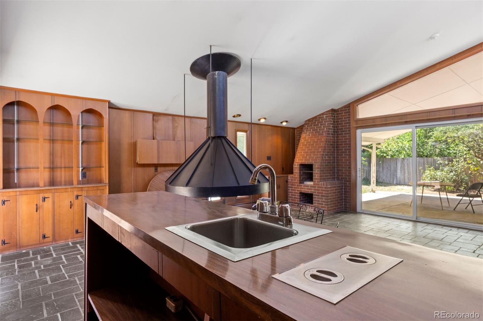 MLS Image #12 for 586 s olive way,denver, Colorado