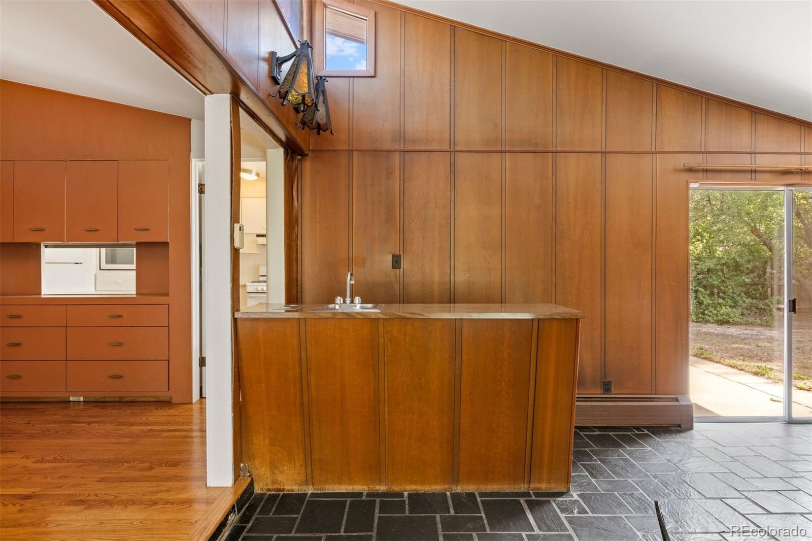 MLS Image #13 for 586 s olive way,denver, Colorado