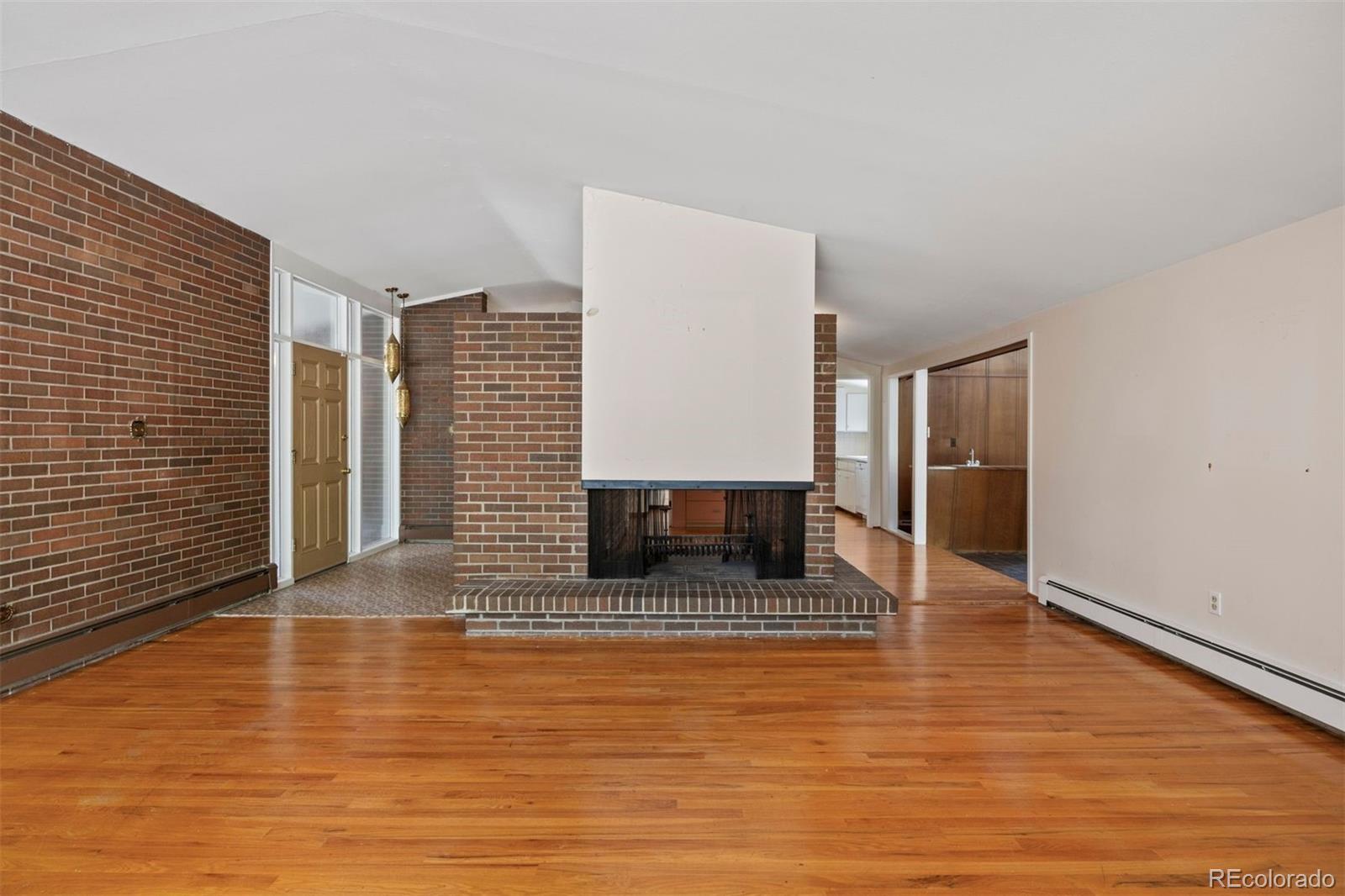 MLS Image #2 for 586 s olive way,denver, Colorado