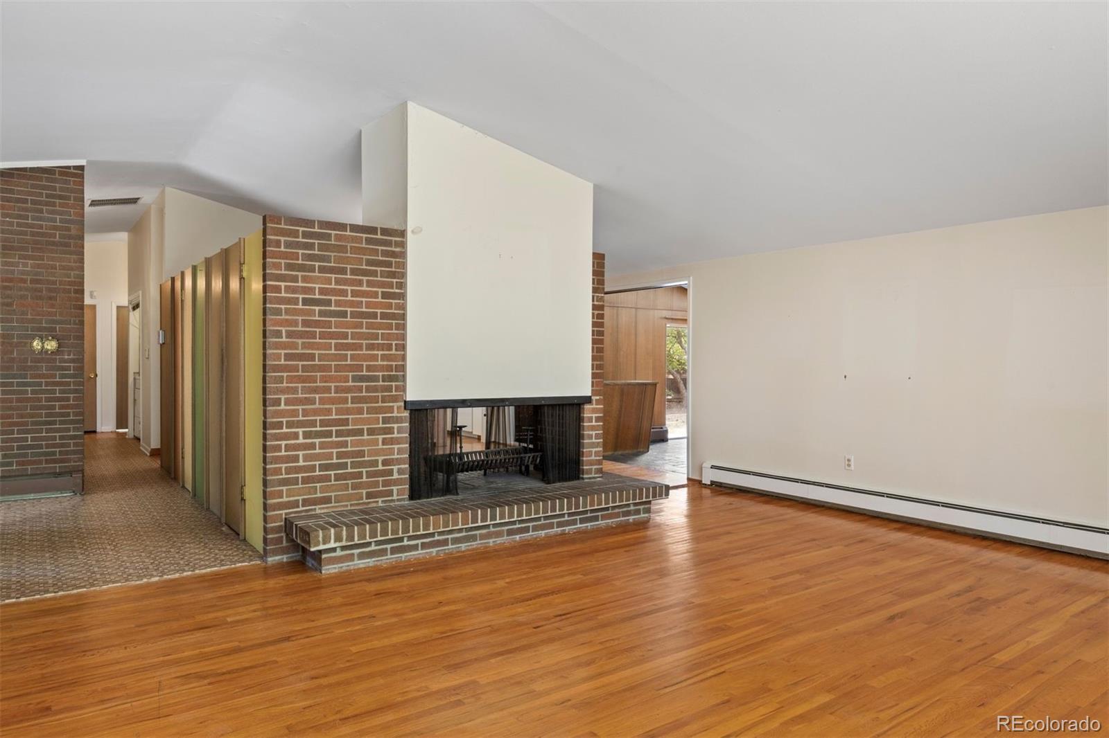 MLS Image #6 for 586 s olive way,denver, Colorado
