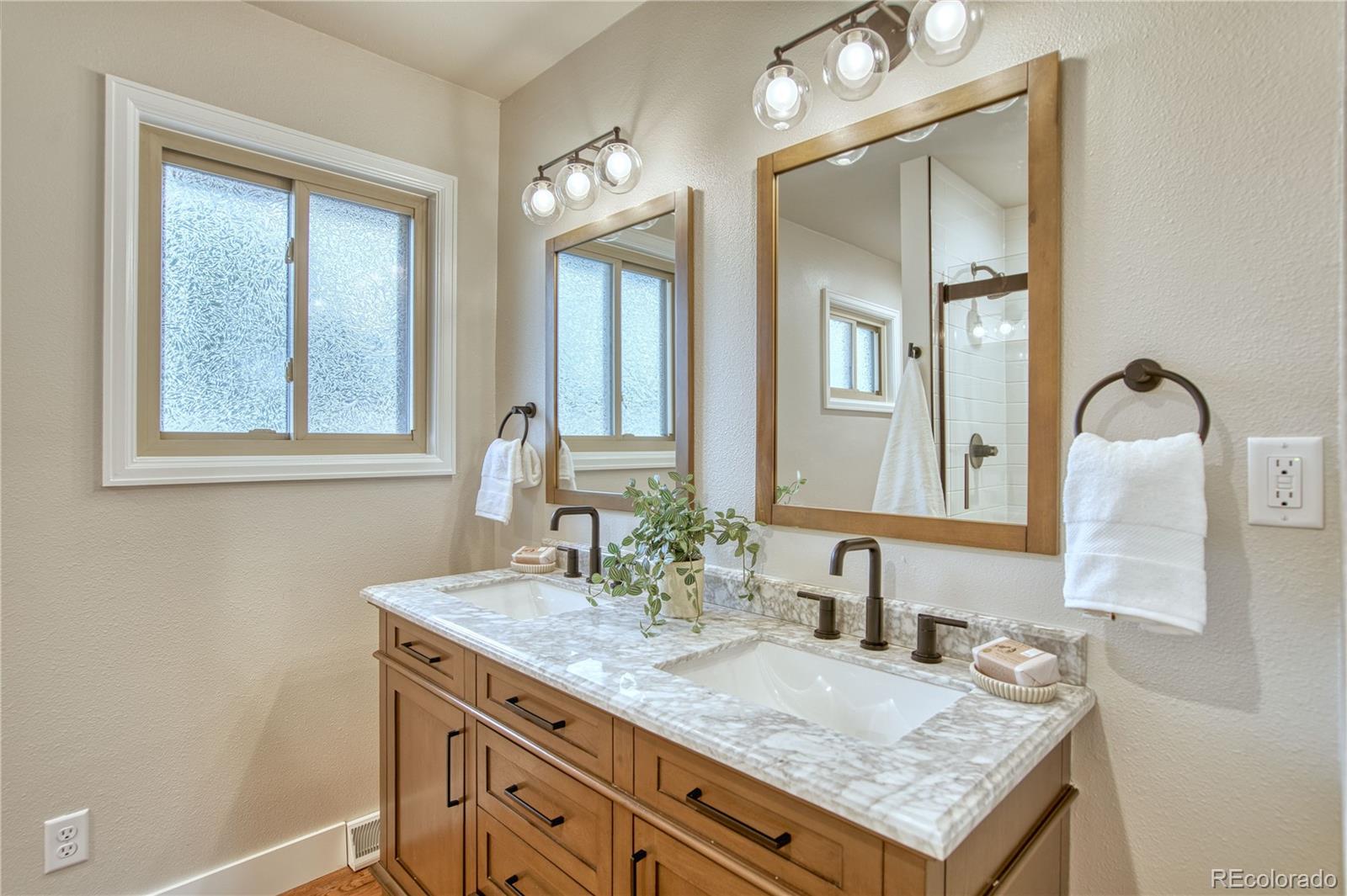 MLS Image #11 for 612  columbia road,fort collins, Colorado