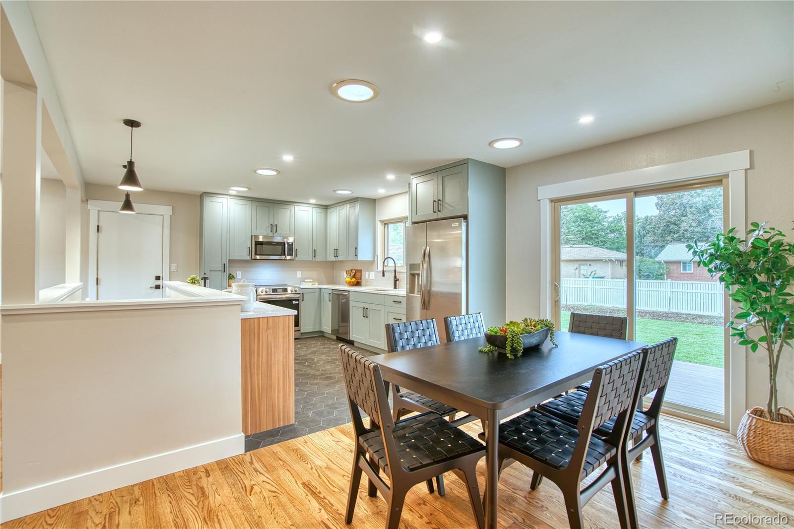 MLS Image #5 for 612  columbia road,fort collins, Colorado