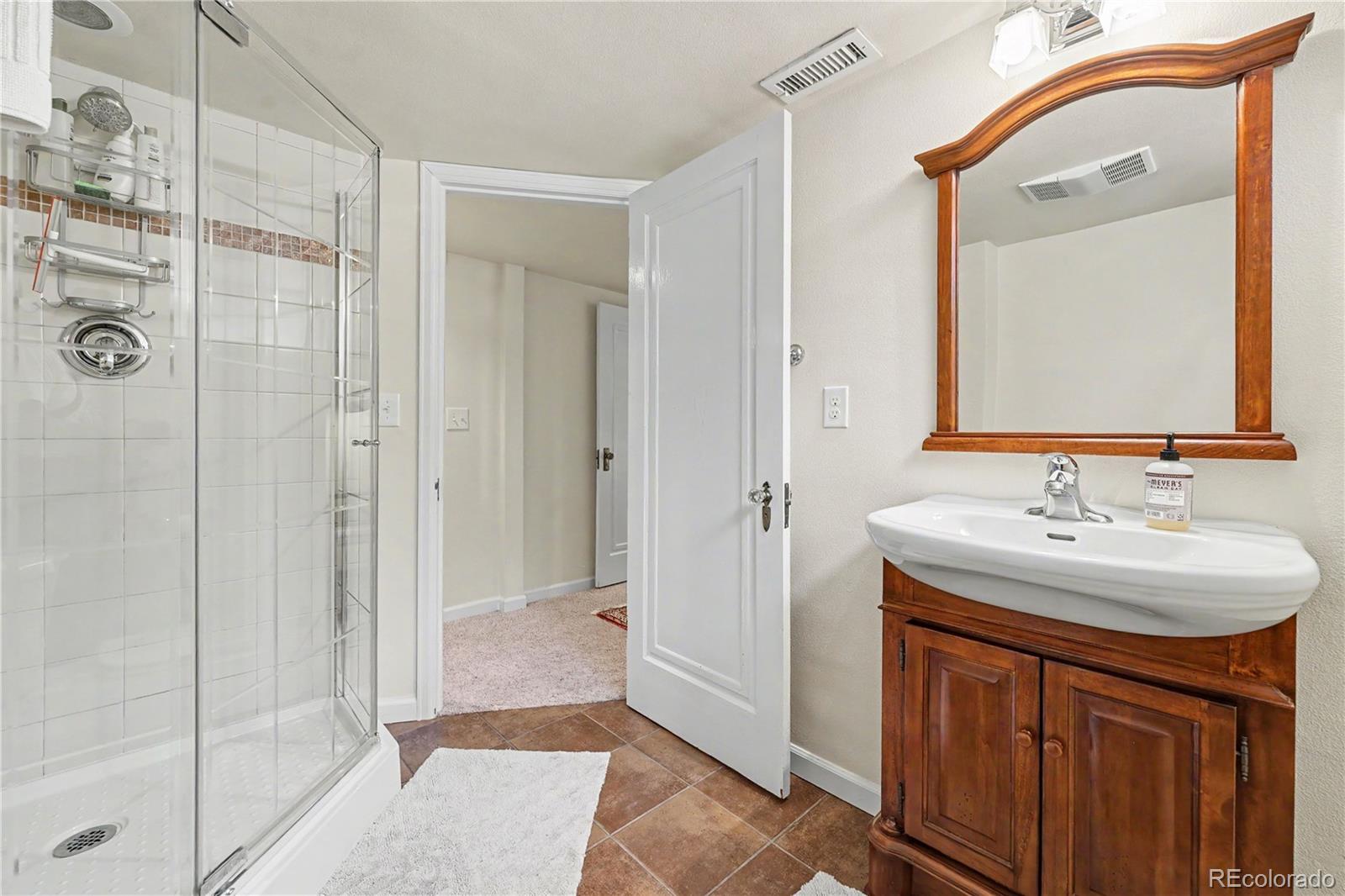 MLS Image #23 for 1390  forest street,denver, Colorado