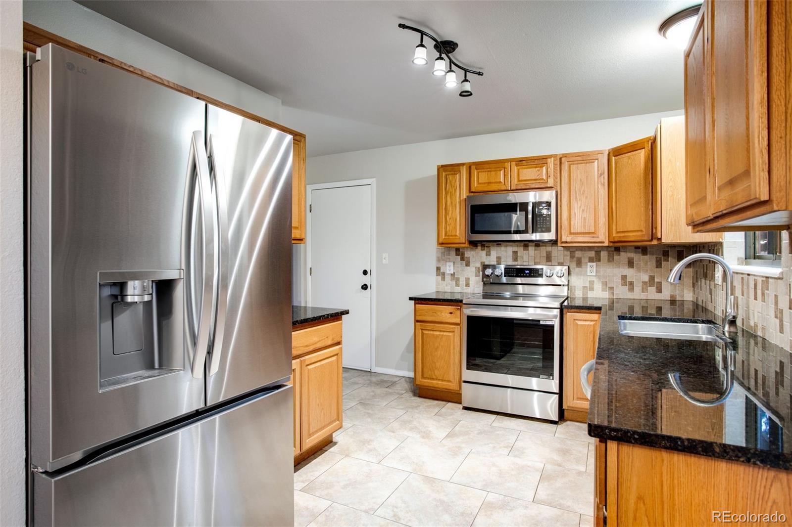 MLS Image #14 for 2149  ryeland lane,fort collins, Colorado