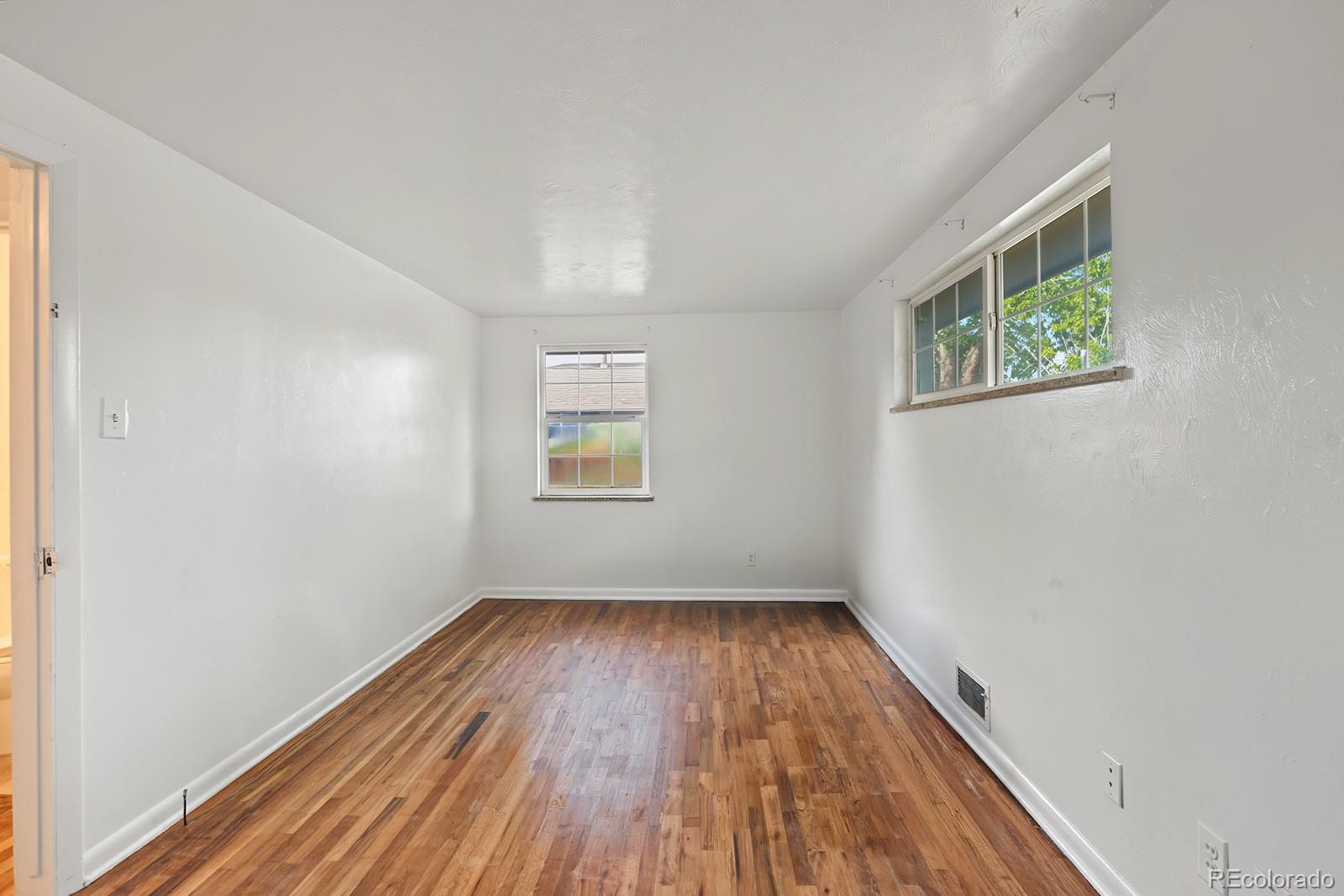 MLS Image #12 for 1011 s decatur street,denver, Colorado