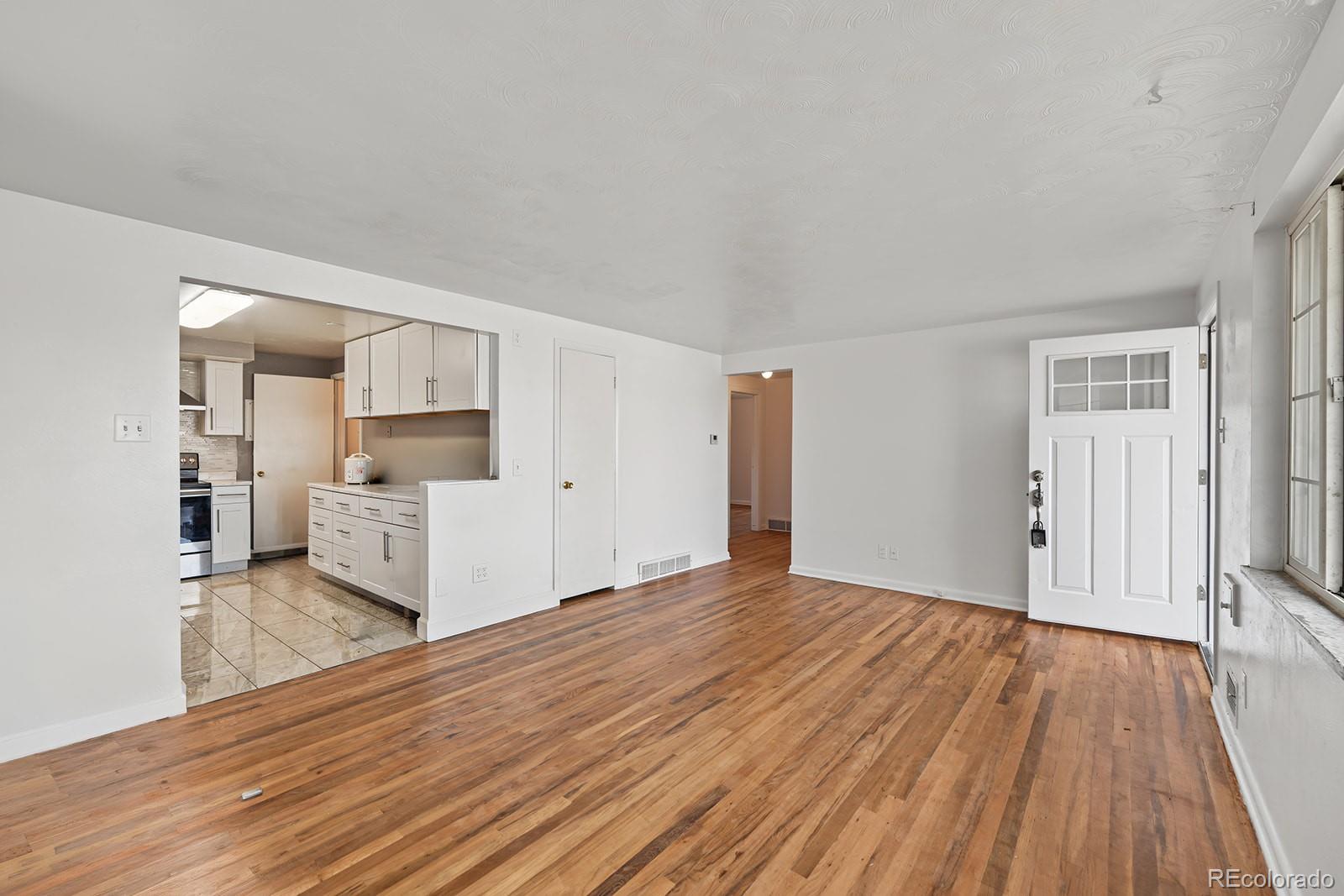 MLS Image #5 for 1011 s decatur street,denver, Colorado