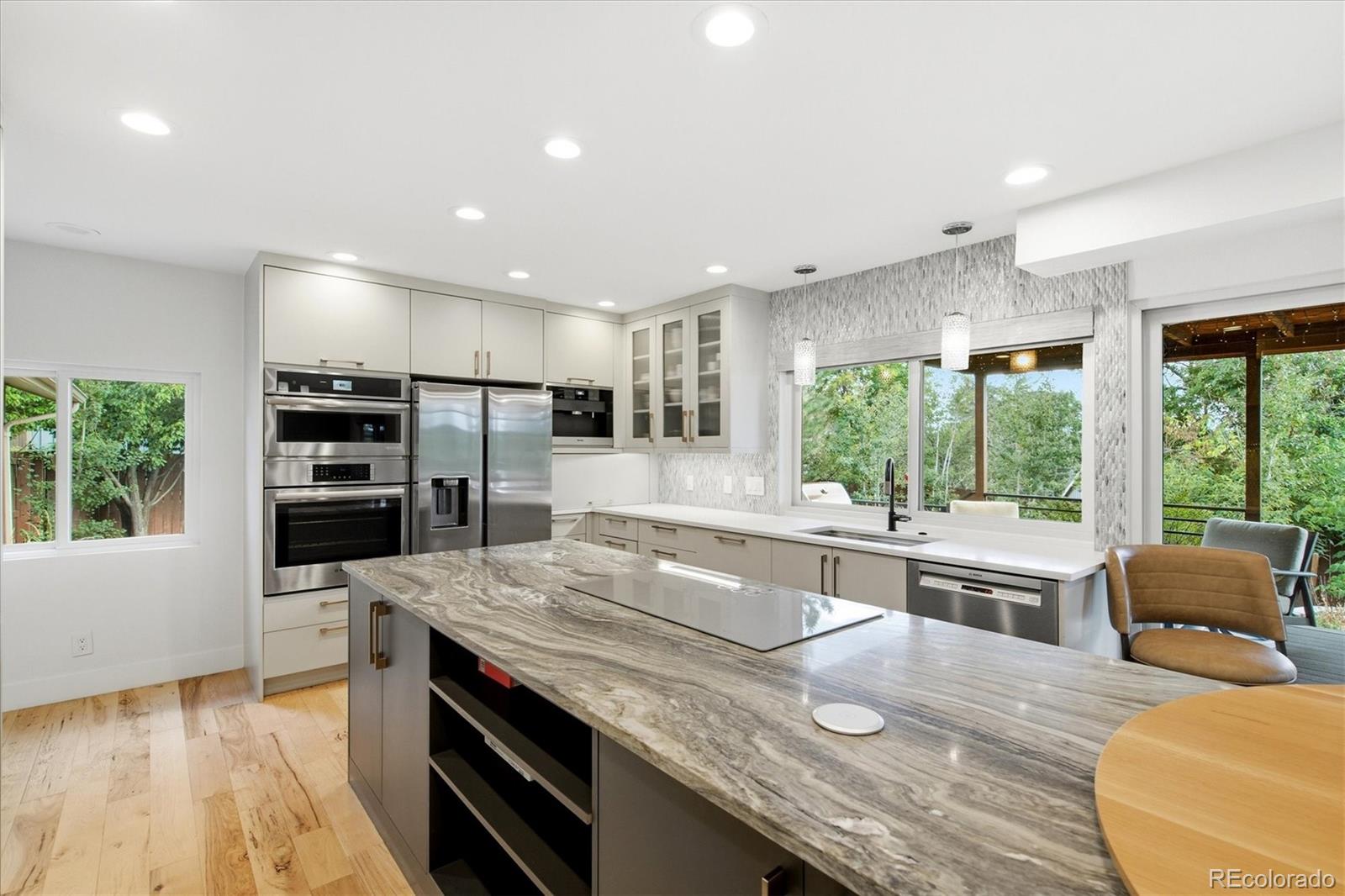 MLS Image #14 for 7371 s madison circle,centennial, Colorado