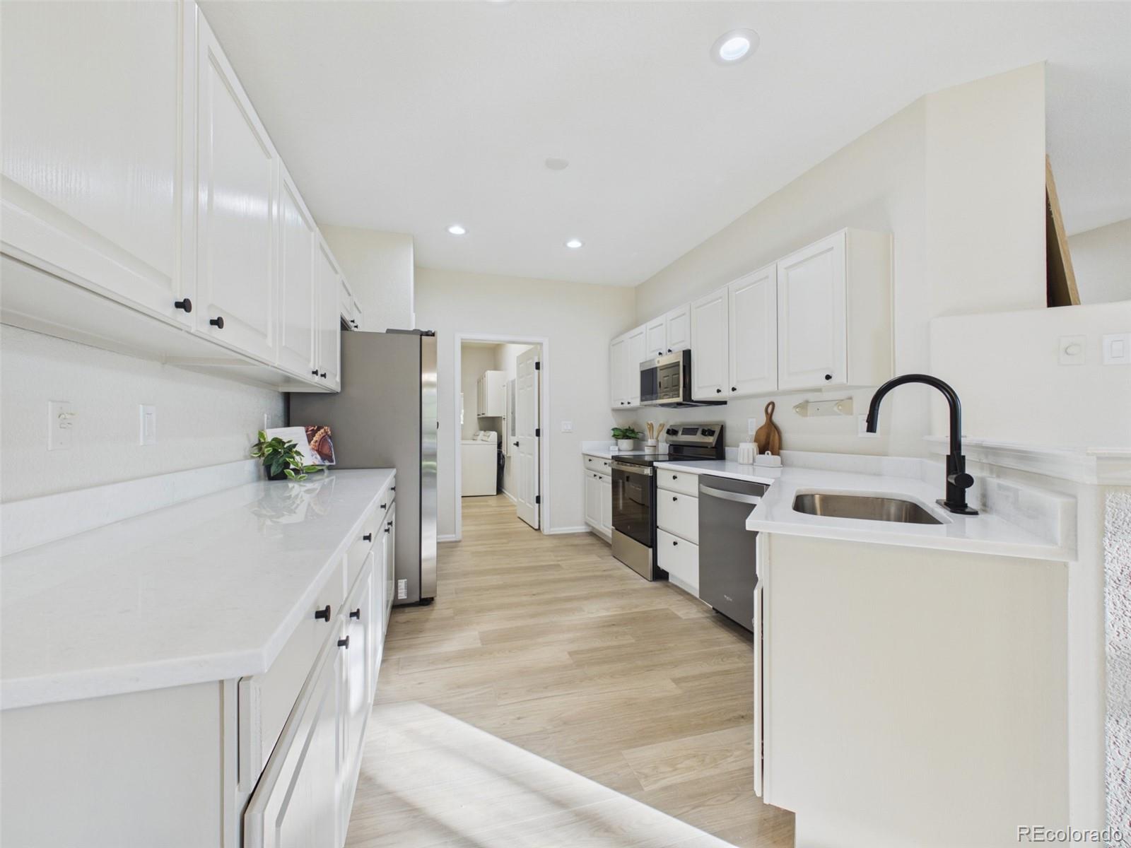 MLS Image #12 for 13706  legend trail,broomfield, Colorado
