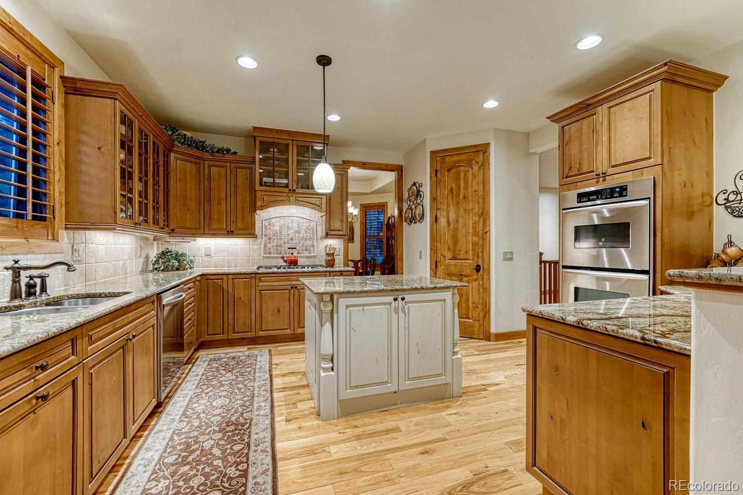 MLS Image #11 for 2713  hawk point court,castle rock, Colorado
