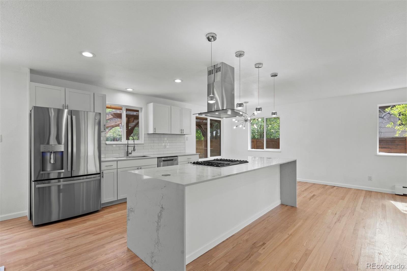 MLS Image #9 for 380 s holly street,denver, Colorado