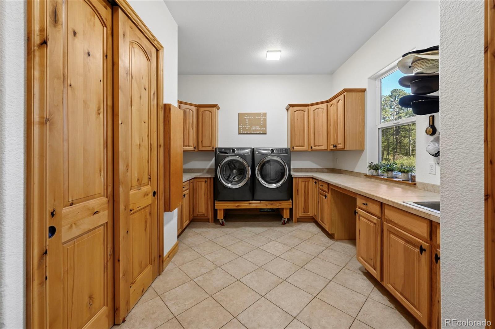 MLS Image #7 for 335  west way,monument, Colorado