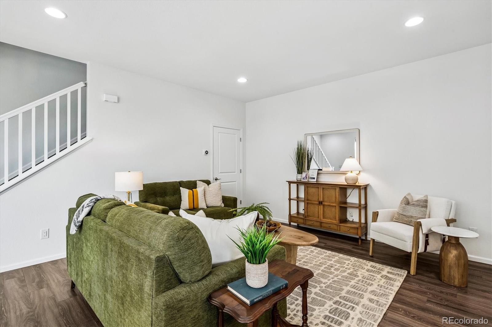 MLS Image #10 for 5167  clinton street ,denver, Colorado