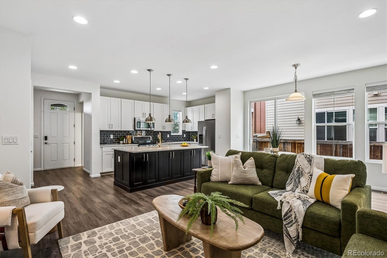 MLS Image #13 for 5167  clinton street ,denver, Colorado