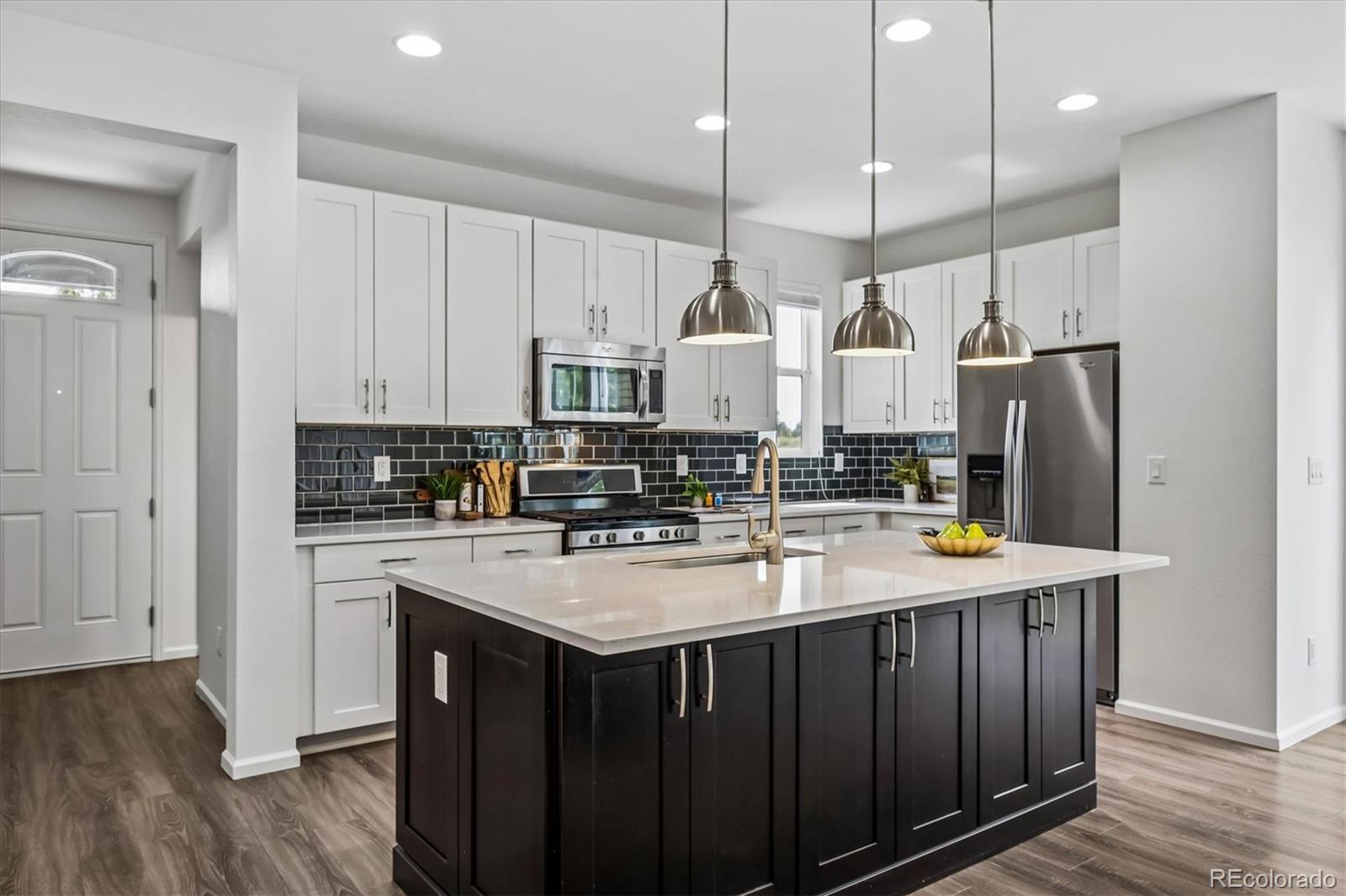 MLS Image #8 for 5167  clinton street ,denver, Colorado