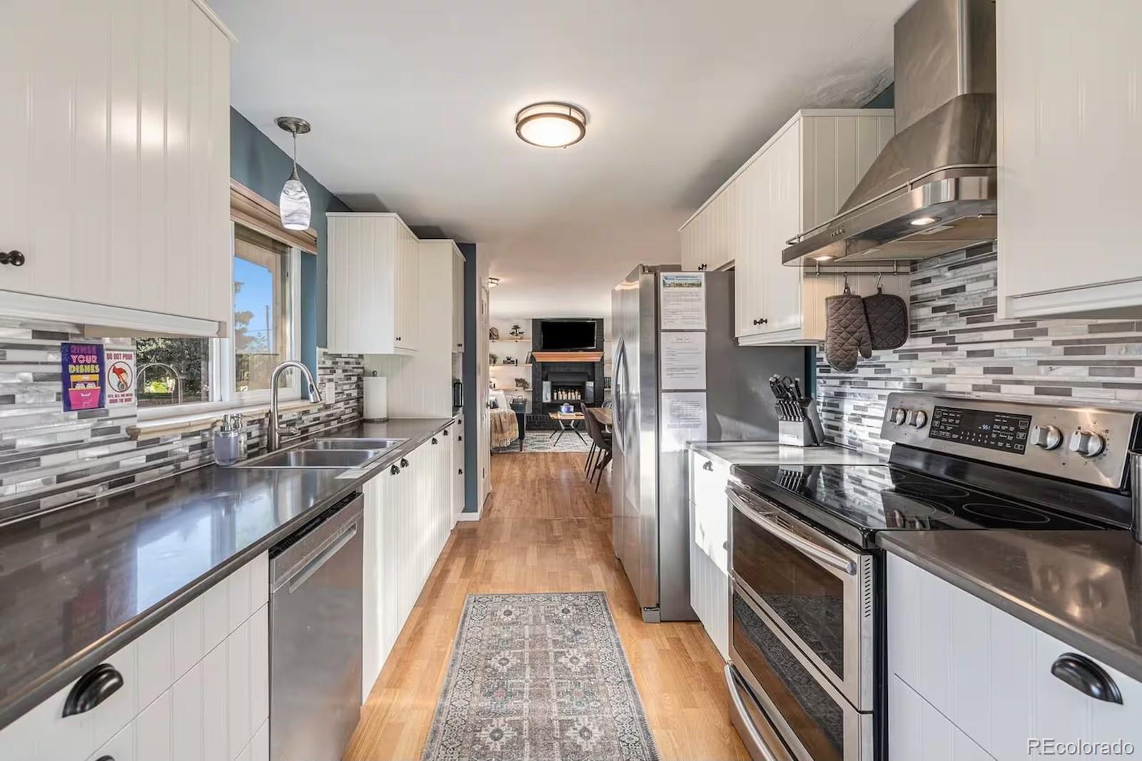 MLS Image #5 for 6634 s penrose court,centennial, Colorado