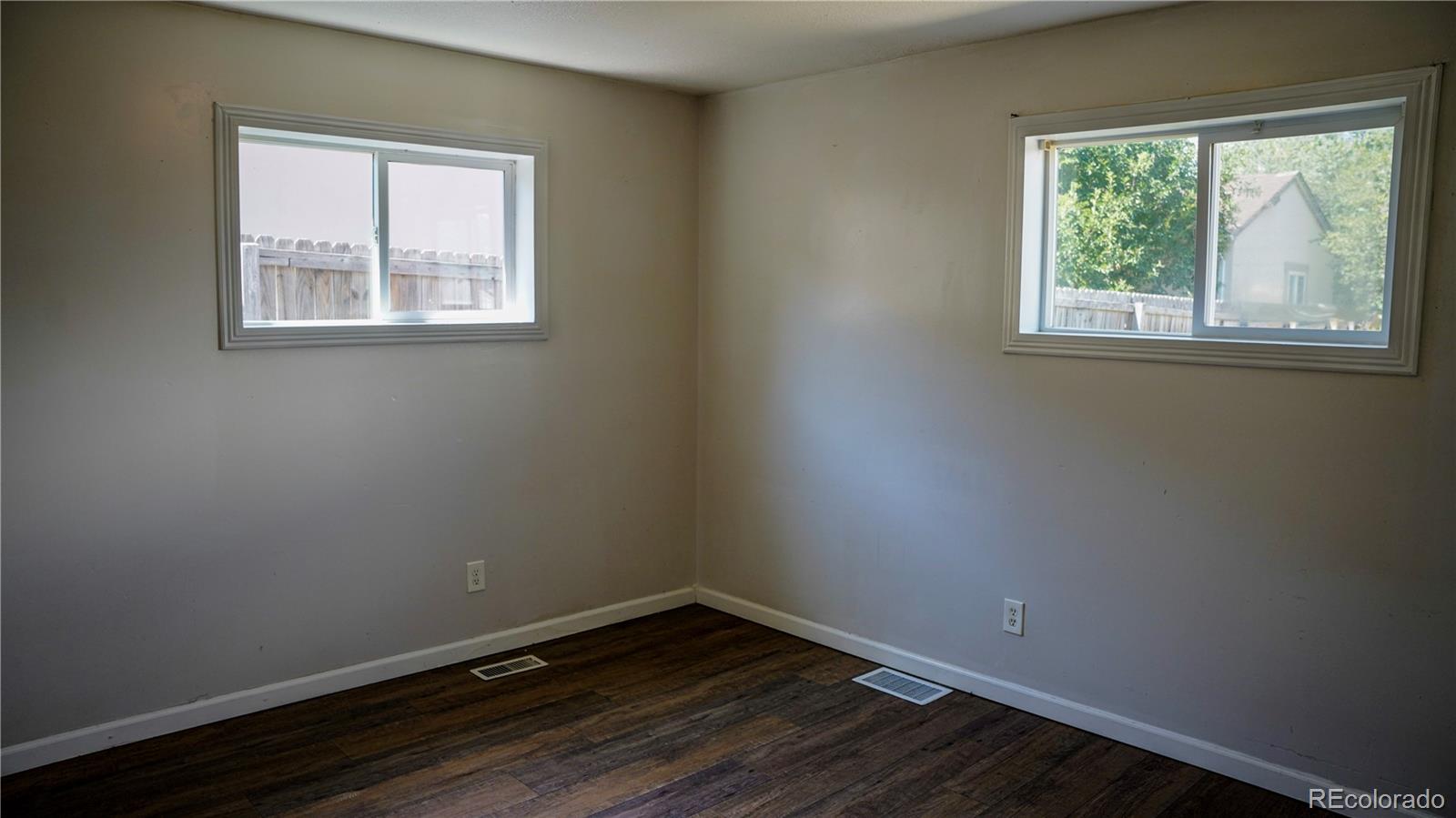 MLS Image #6 for 909  meade street,denver, Colorado