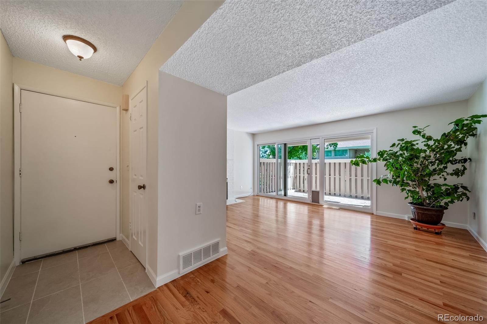 MLS Image #4 for 6955 e girard avenue a,denver, Colorado