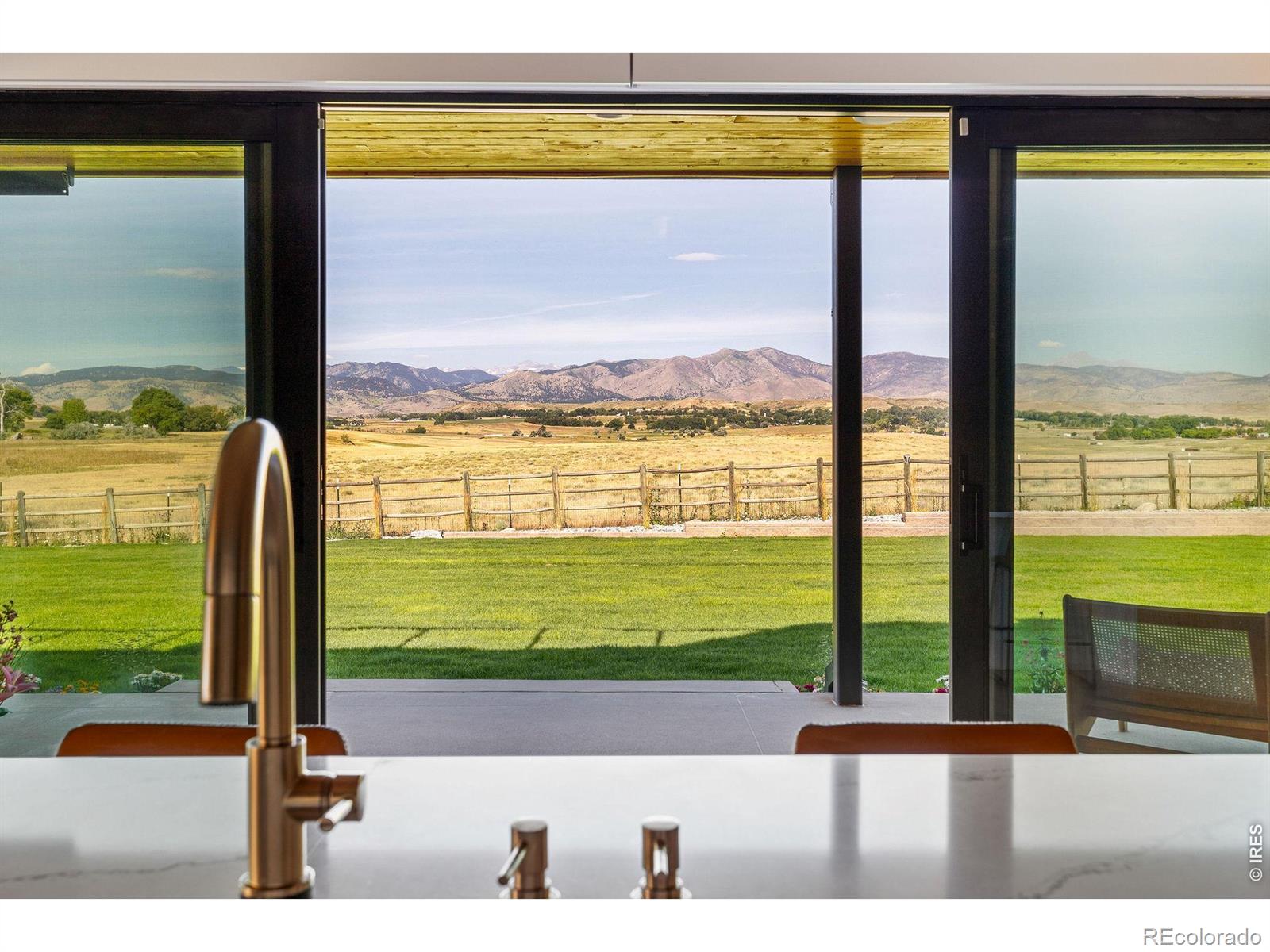 MLS Image #10 for 6915  goose point court,niwot, Colorado
