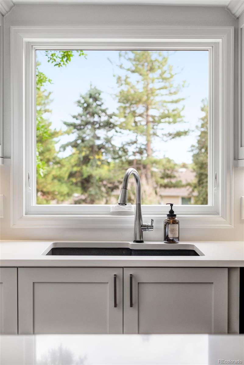 MLS Image #17 for 7401 s harrison way,centennial, Colorado