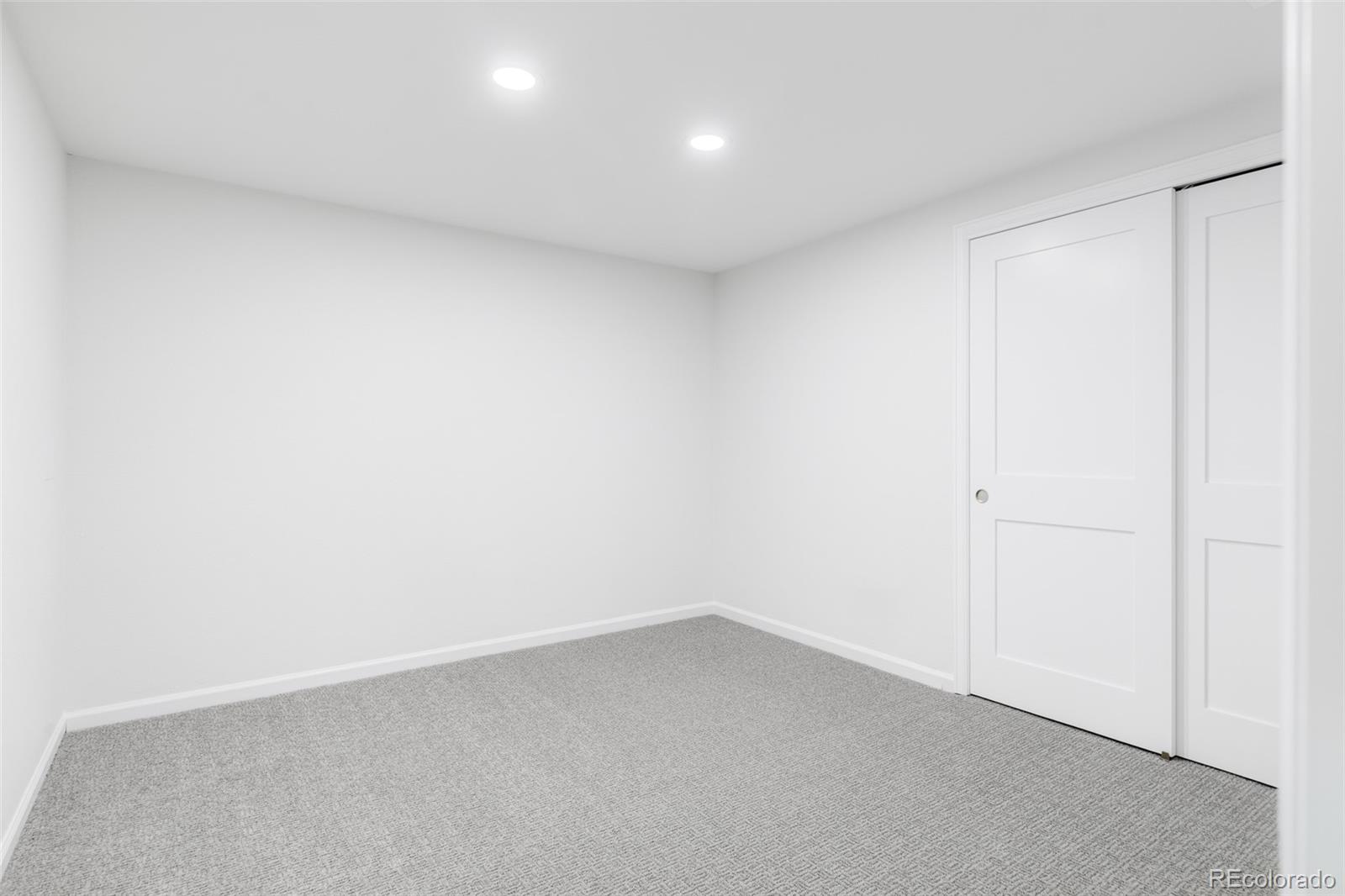 MLS Image #37 for 7401 s harrison way,centennial, Colorado