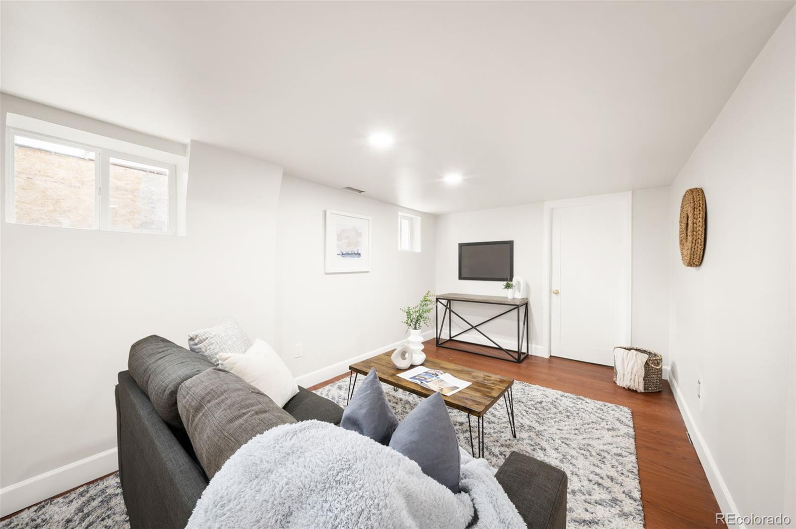 MLS Image #27 for 4925  wyandot street,denver, Colorado