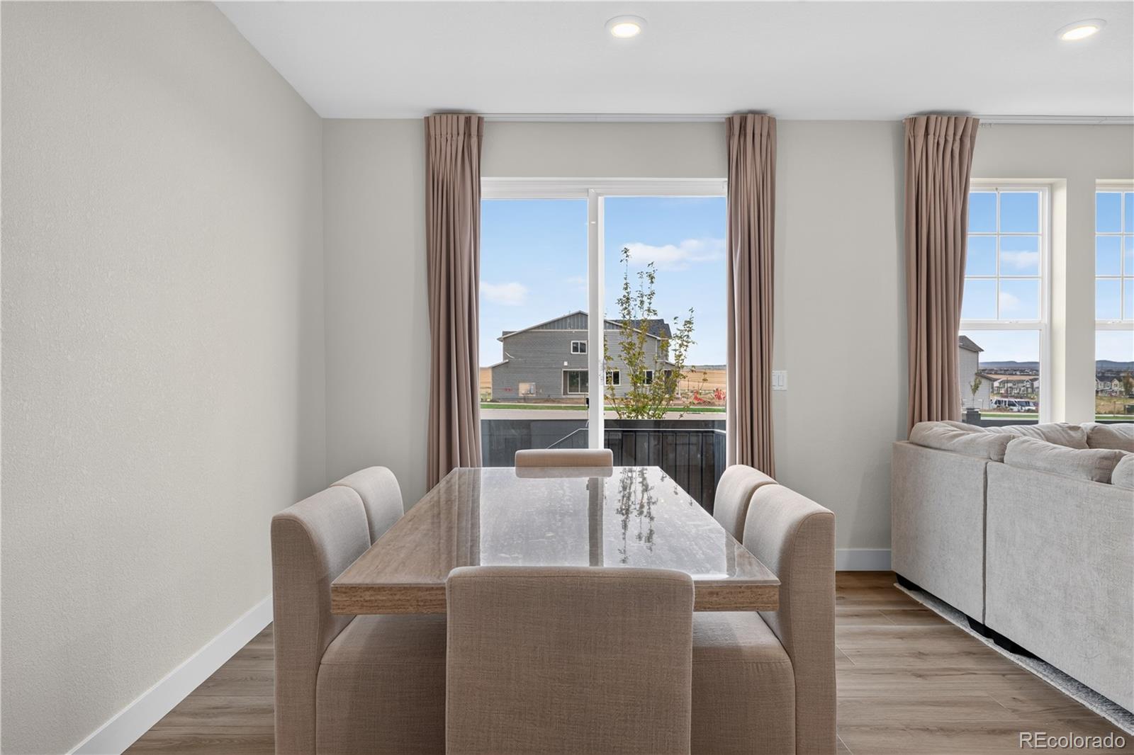 MLS Image #10 for 28788 e 6th place,watkins, Colorado