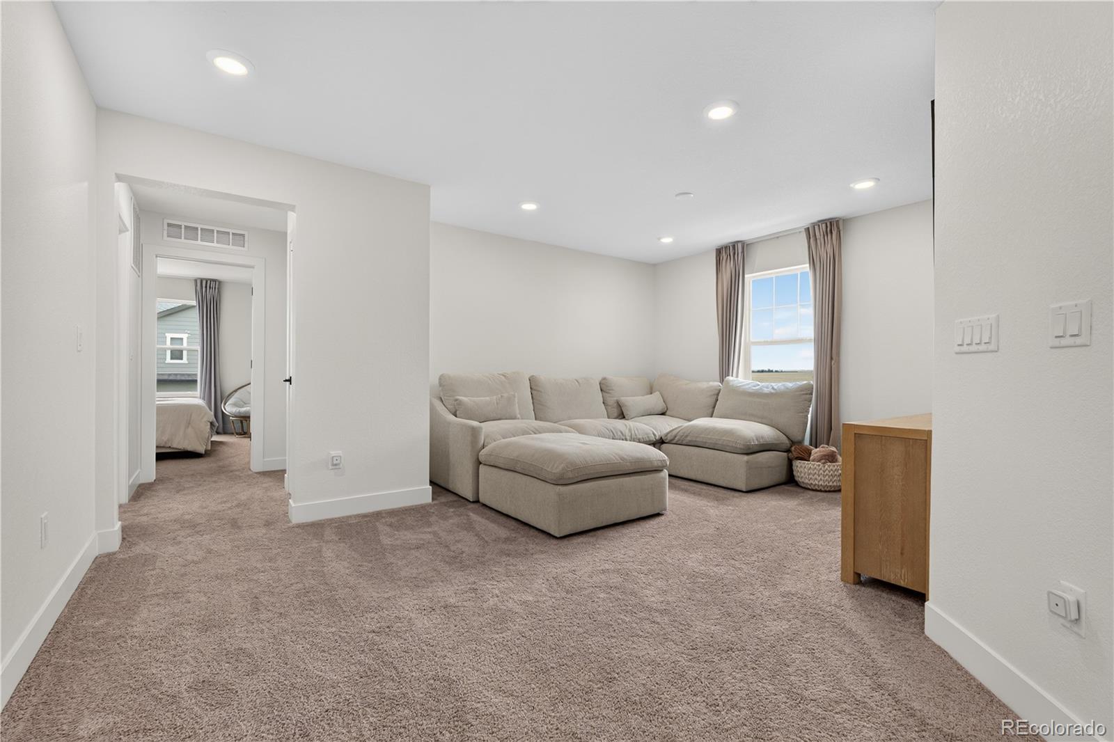 MLS Image #16 for 28788 e 6th place,watkins, Colorado