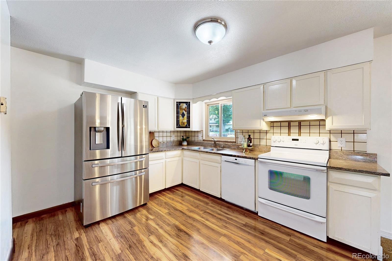 MLS Image #3 for 6962 e cornell avenue,denver, Colorado