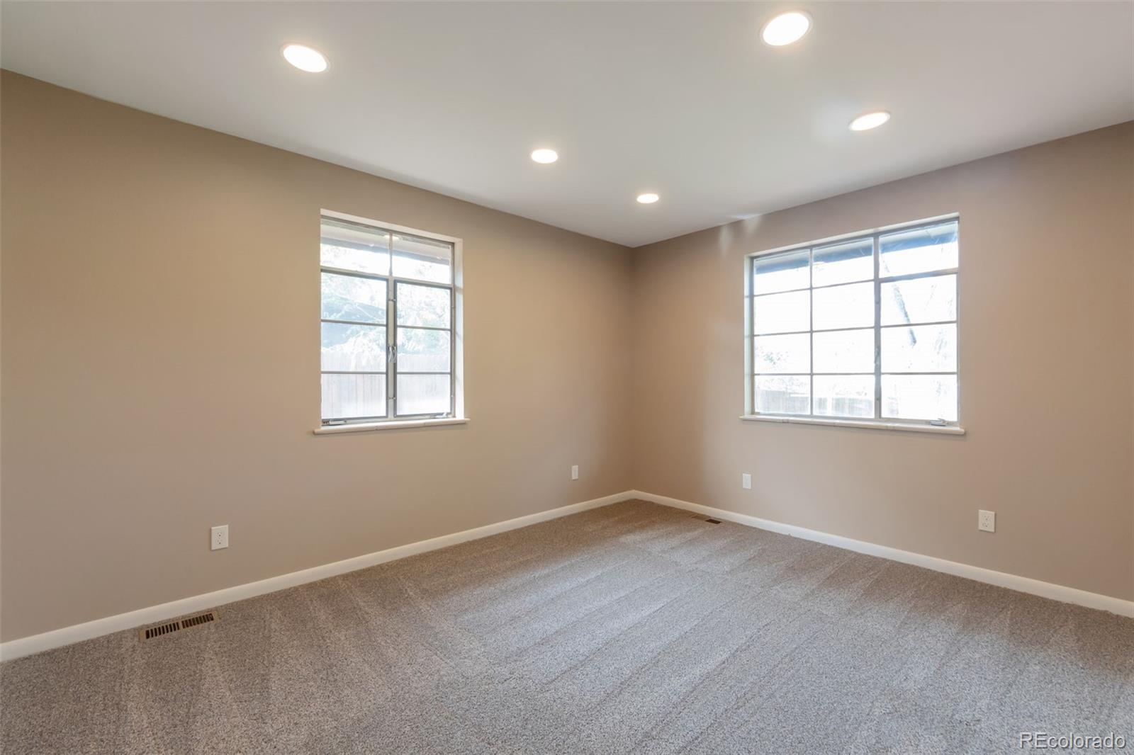 MLS Image #10 for 4565 s lipan court,englewood, Colorado