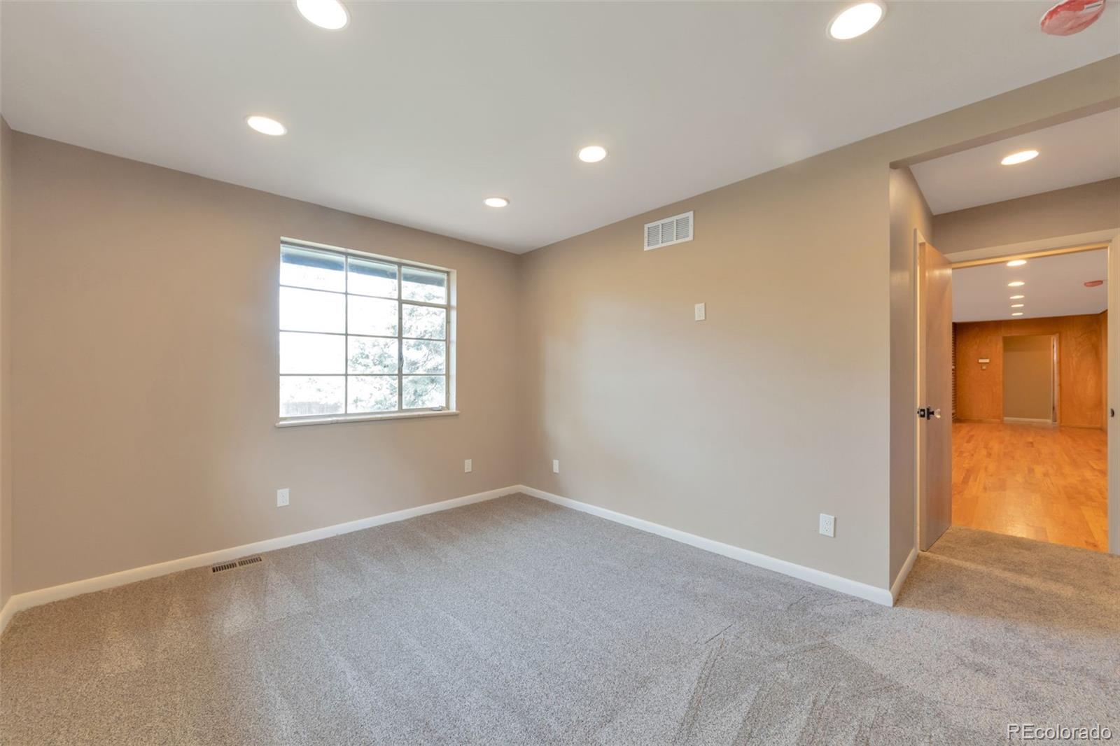MLS Image #11 for 4565 s lipan court,englewood, Colorado