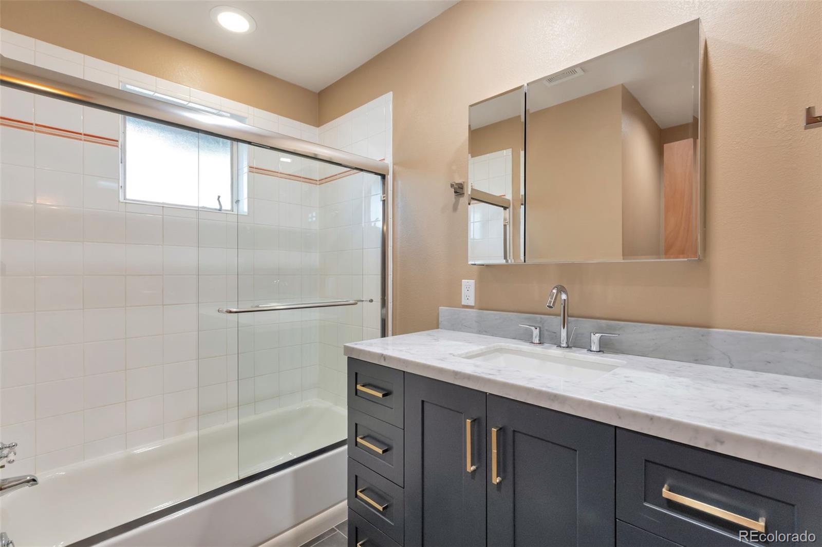 MLS Image #17 for 4565 s lipan court,englewood, Colorado