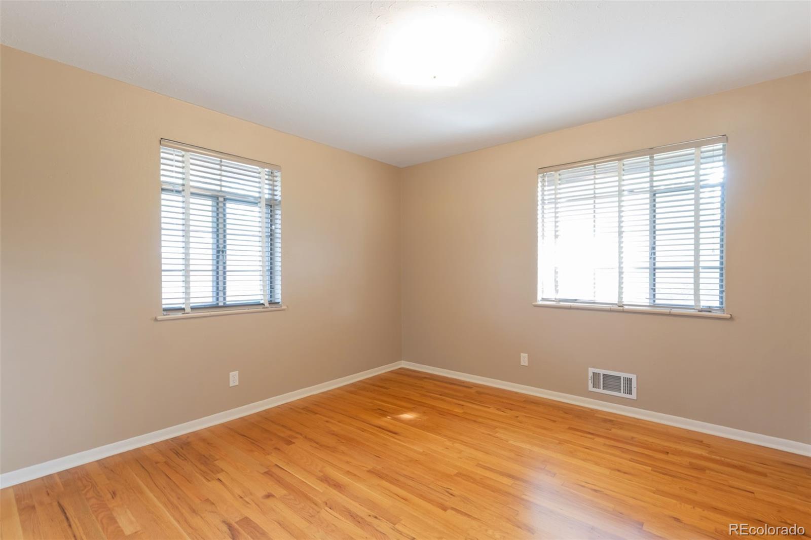 MLS Image #18 for 4565 s lipan court,englewood, Colorado