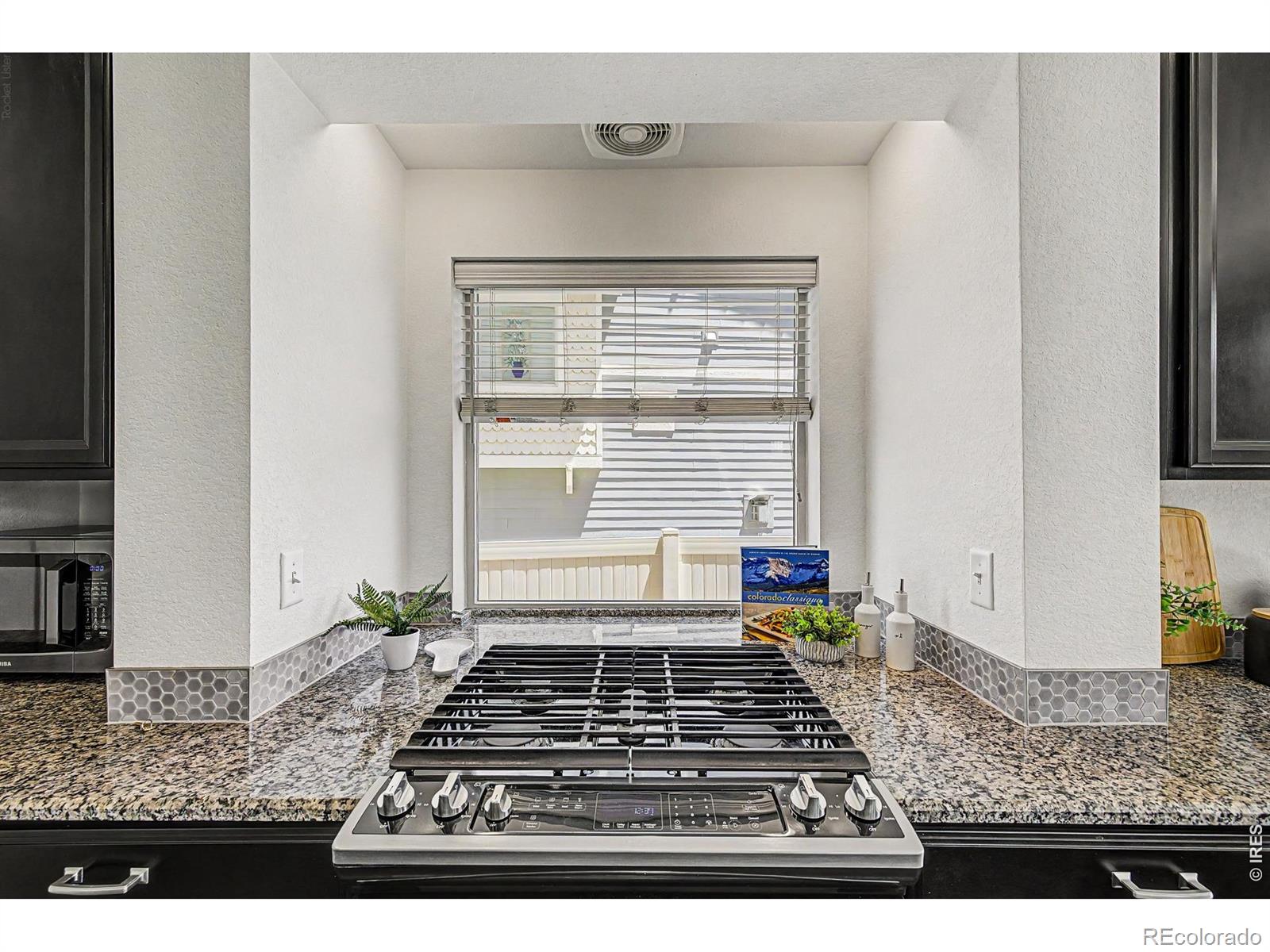 MLS Image #8 for 426  highlands circle,erie, Colorado