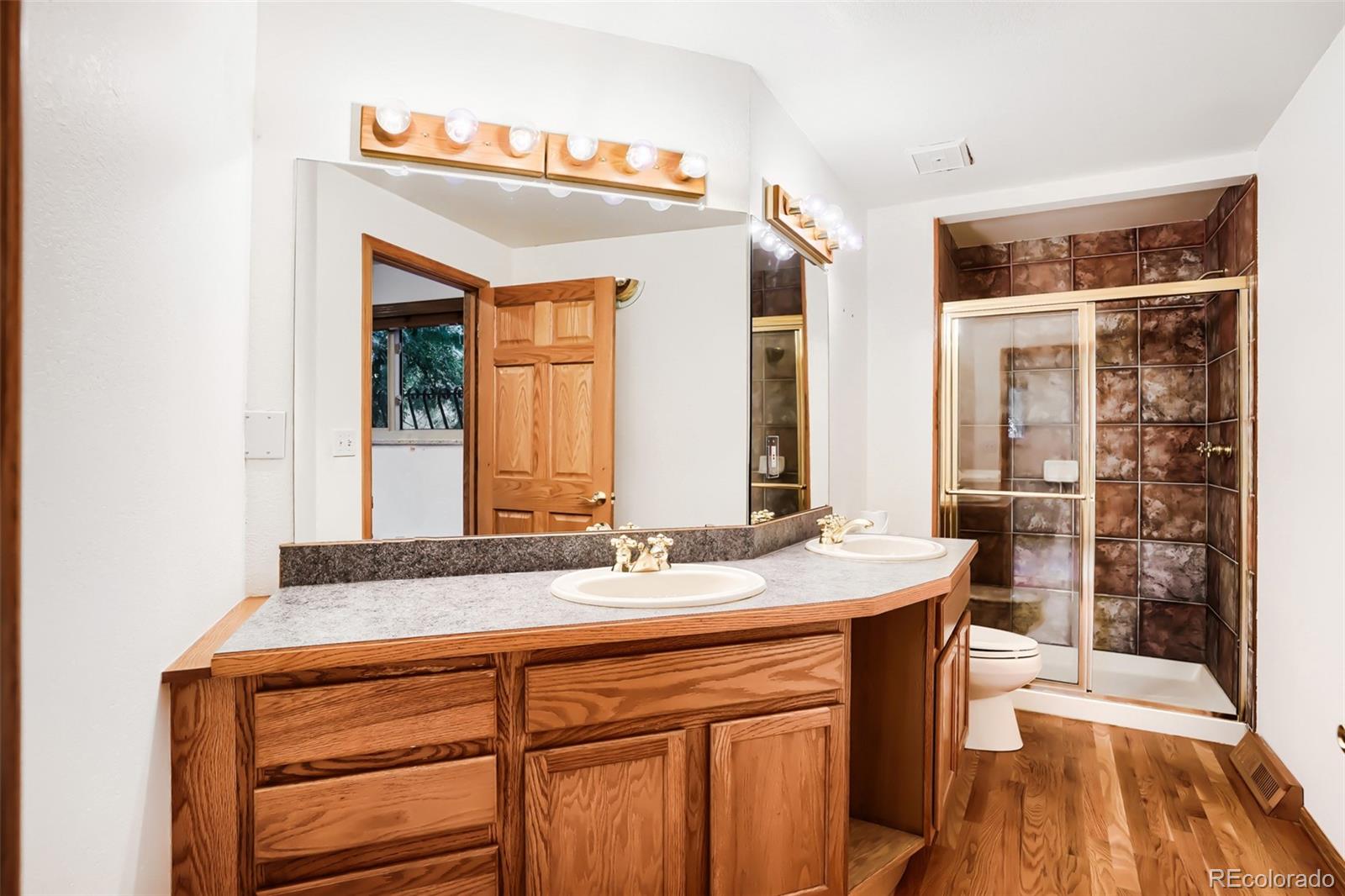MLS Image #14 for 8221 w 70th avenue,arvada, Colorado