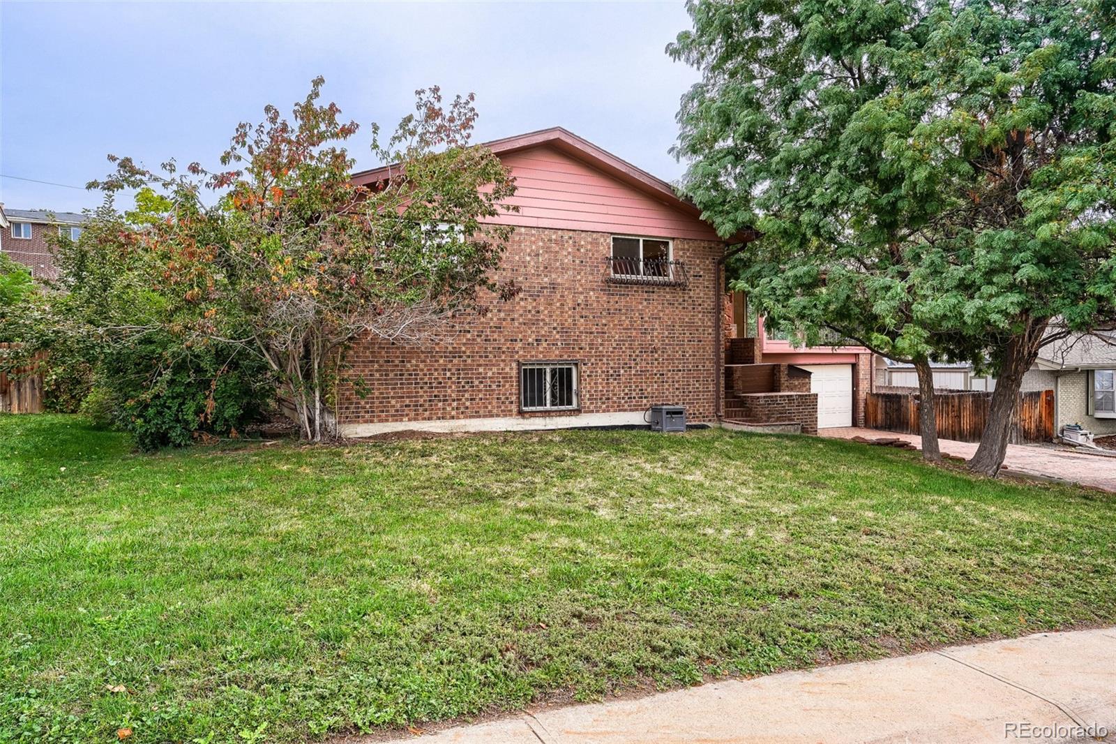 MLS Image #21 for 8221 w 70th avenue,arvada, Colorado